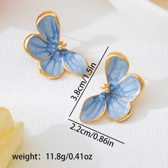 Light Blue Floral Earrings – Soft & Elegant Statement
