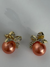 Pink Pearl Bow Stud Earrings – Gold Tone