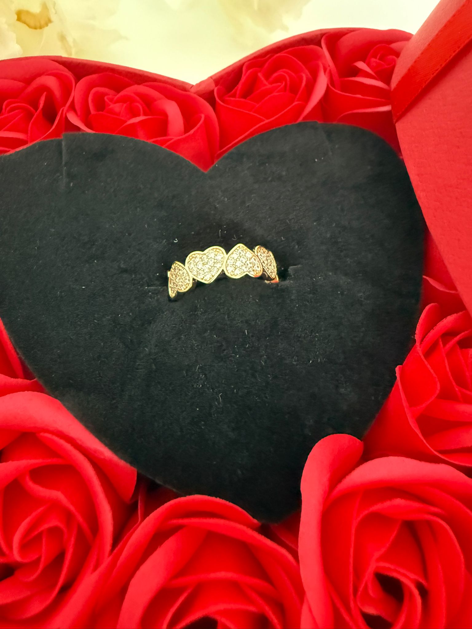 Heart Rose Box with Ring – Luxury Romantic Gift