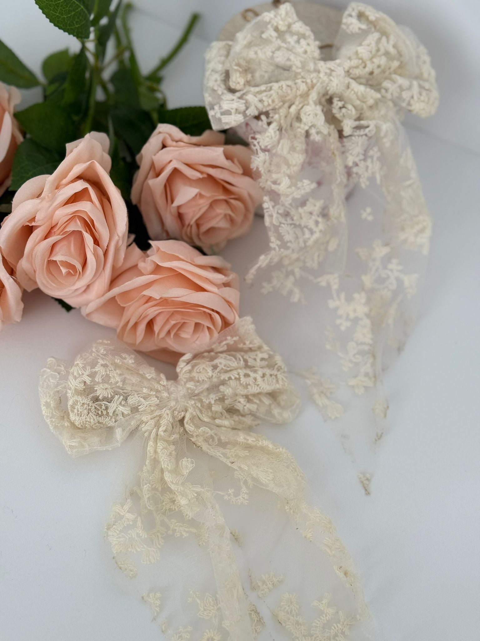 Large 2-Piece Dovetail Lace Bow Set with Floral Accent