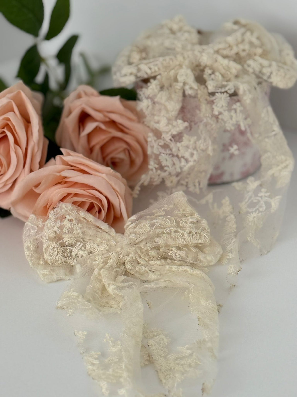 Large 2-Piece Dovetail Lace Bow Set with Floral Accent