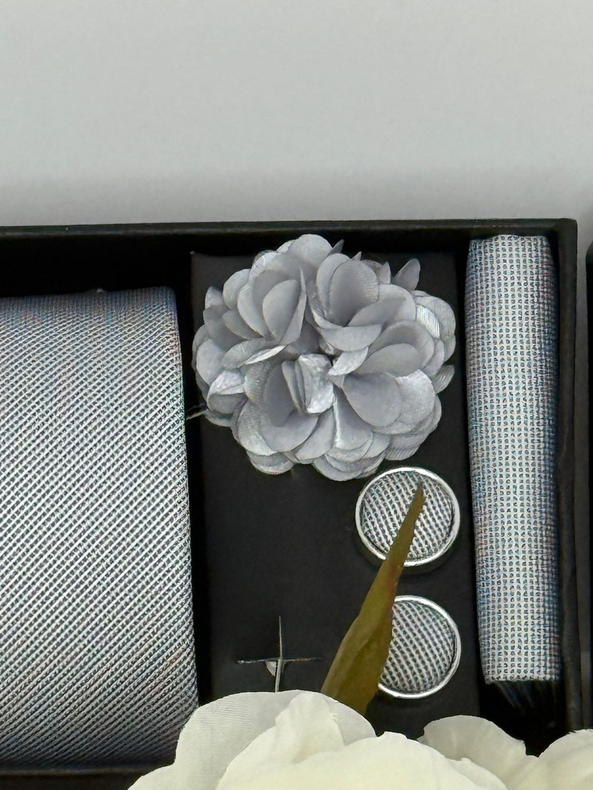 Silver Grey Luxury Textured Tie Gift Set