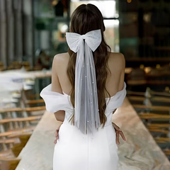 Pearl Bow Bridal Veil – Romantic & Elegant Statement Piece