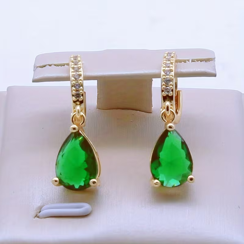 Luxury Emerald Green Teardrop Earrings