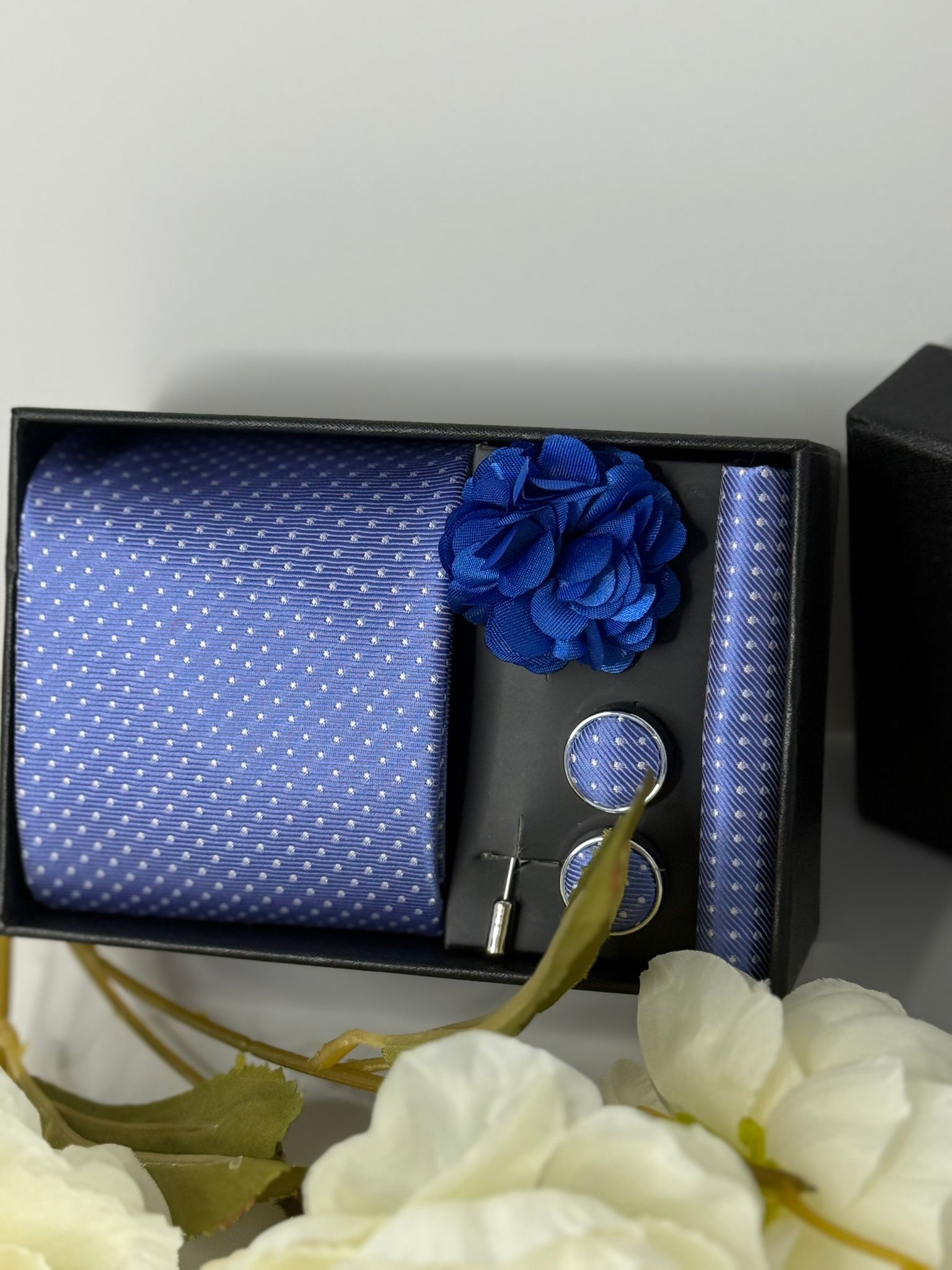 Light Blue Polka Dot Tie Gift Set