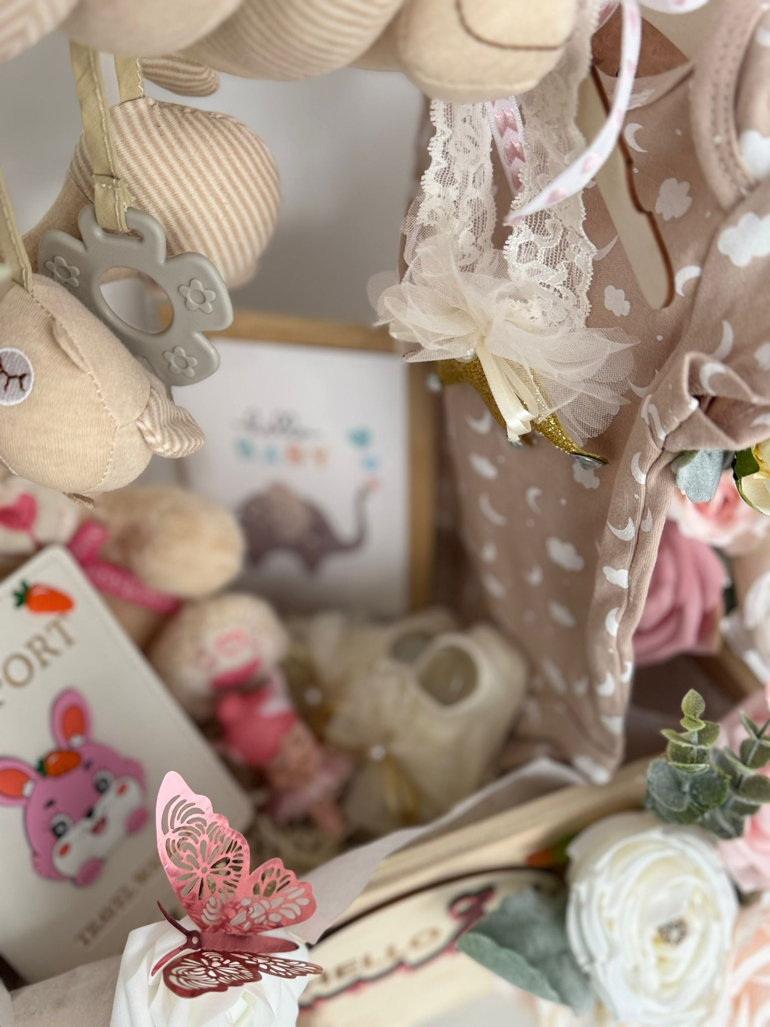Luxury Baby Girl Gift Basket – “Hello Baby” Welcome Set
