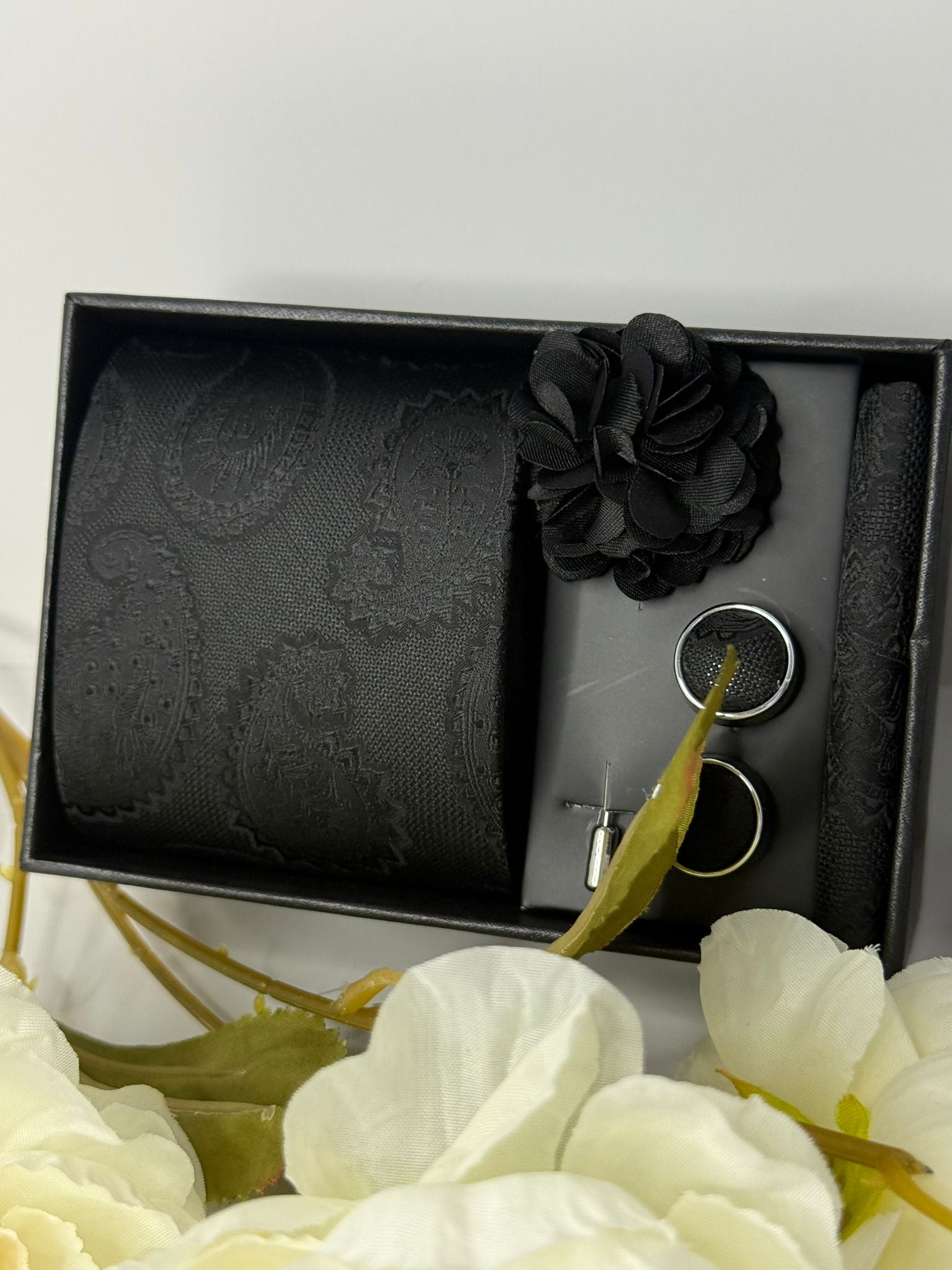 Black Paisley Luxury Tie Gift Set