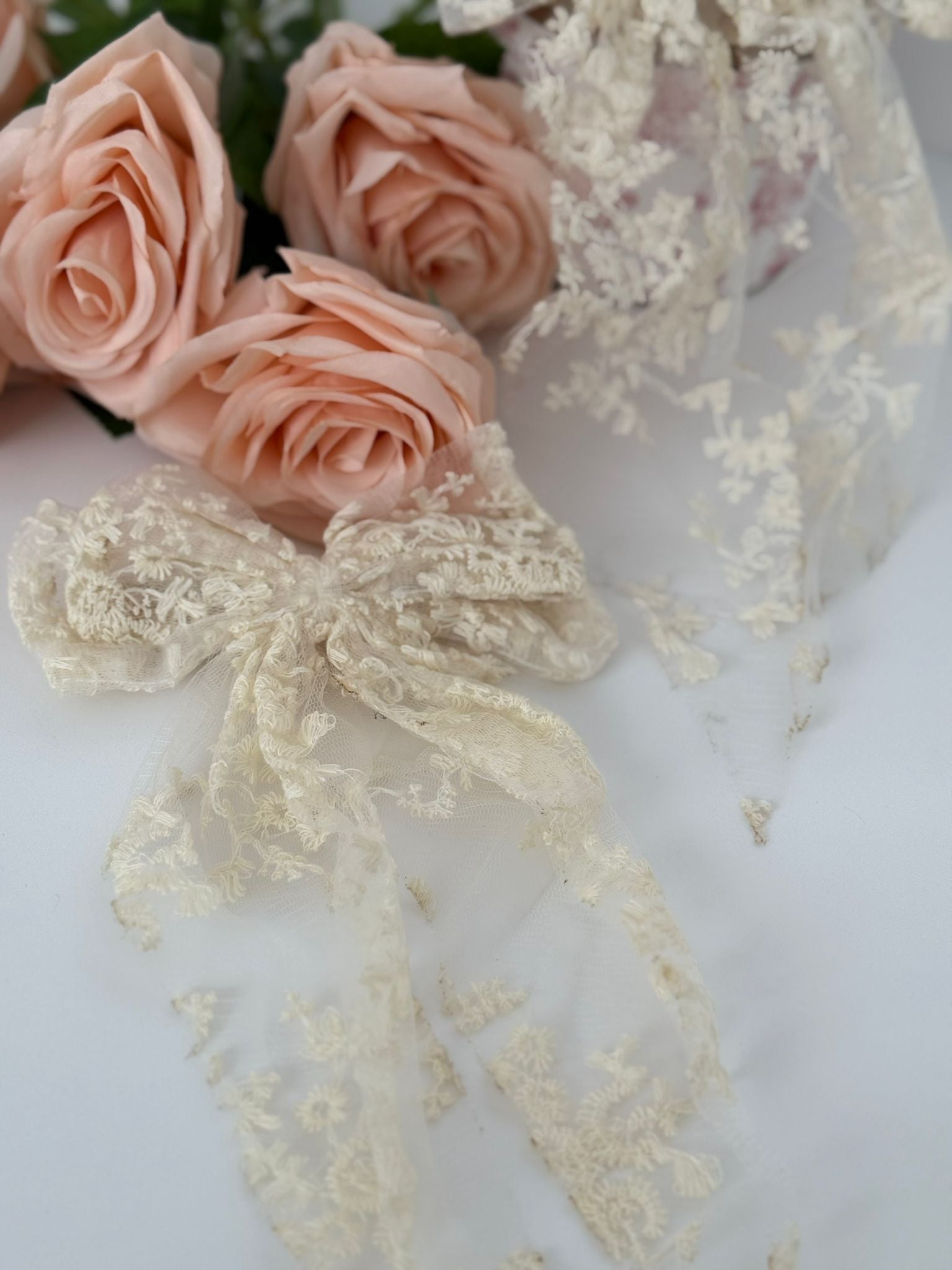 Large 2-Piece Dovetail Lace Bow Set with Floral Accent