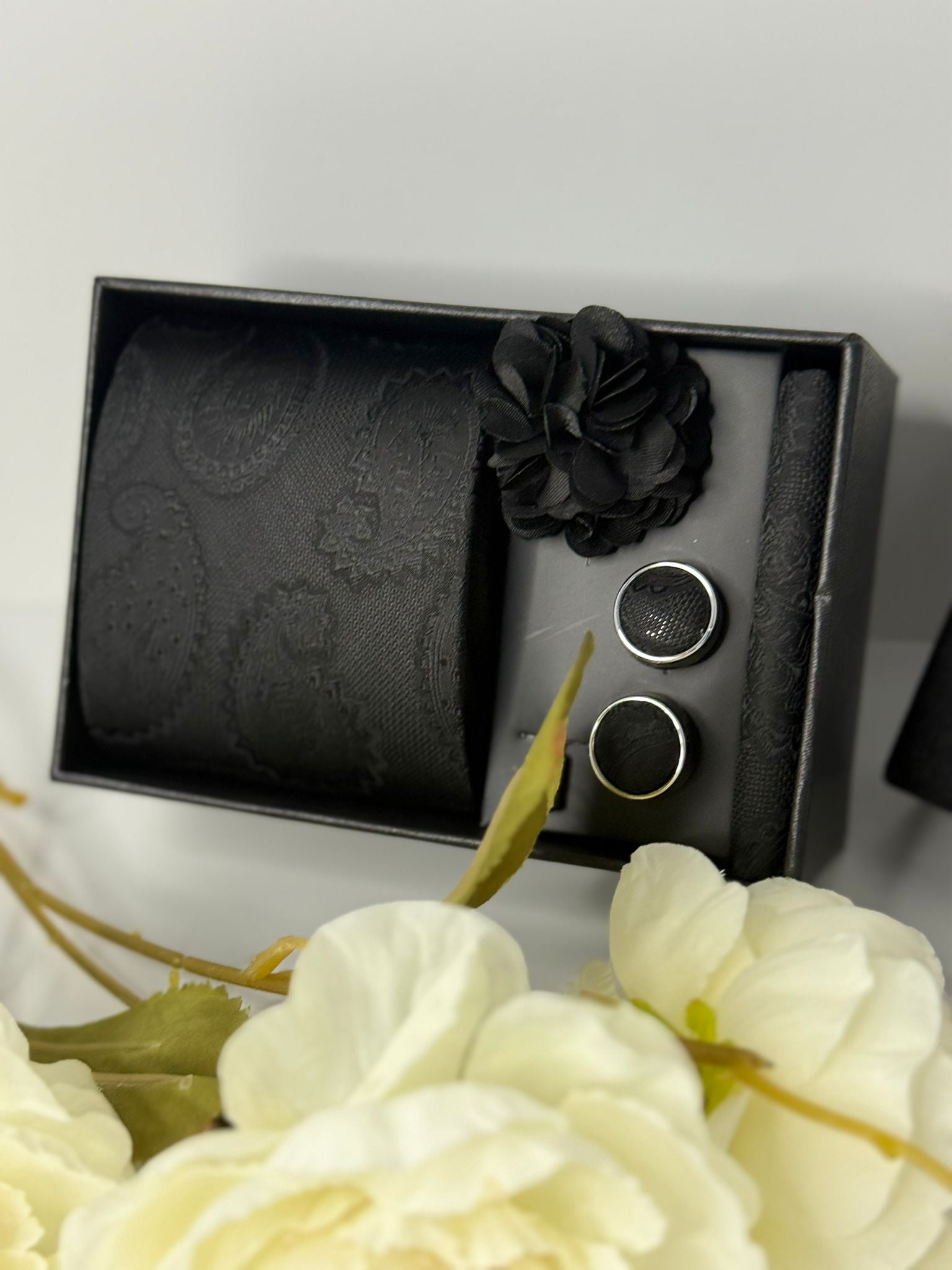 Black Paisley Luxury Tie Gift Set