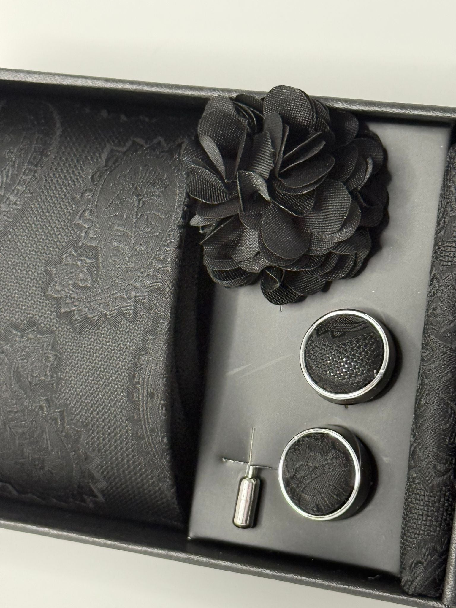 Black Paisley Luxury Tie Gift Set
