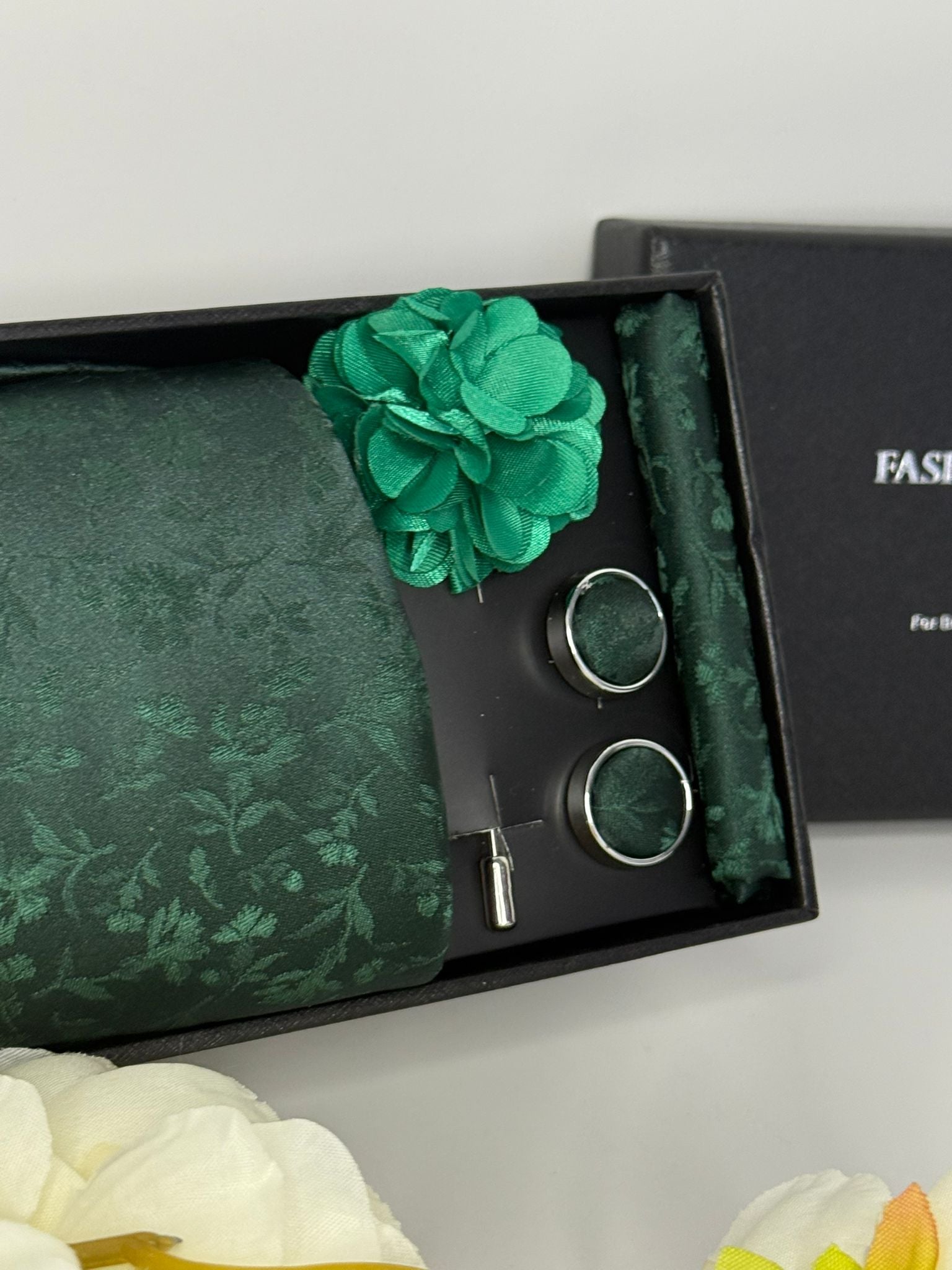 Emerald Green Floral Tie Gift Set