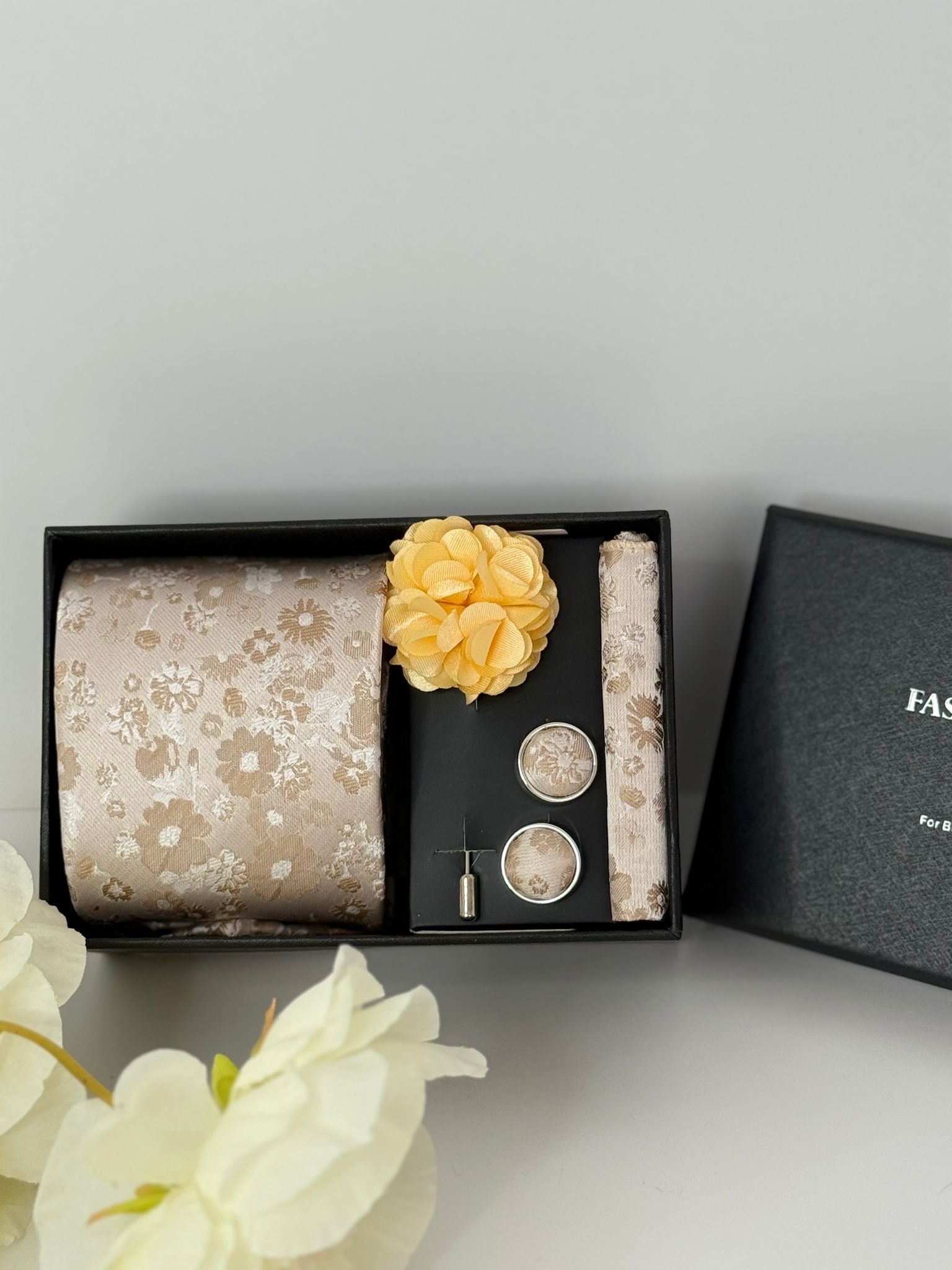Champagne Floral Luxury Tie Gift Set
