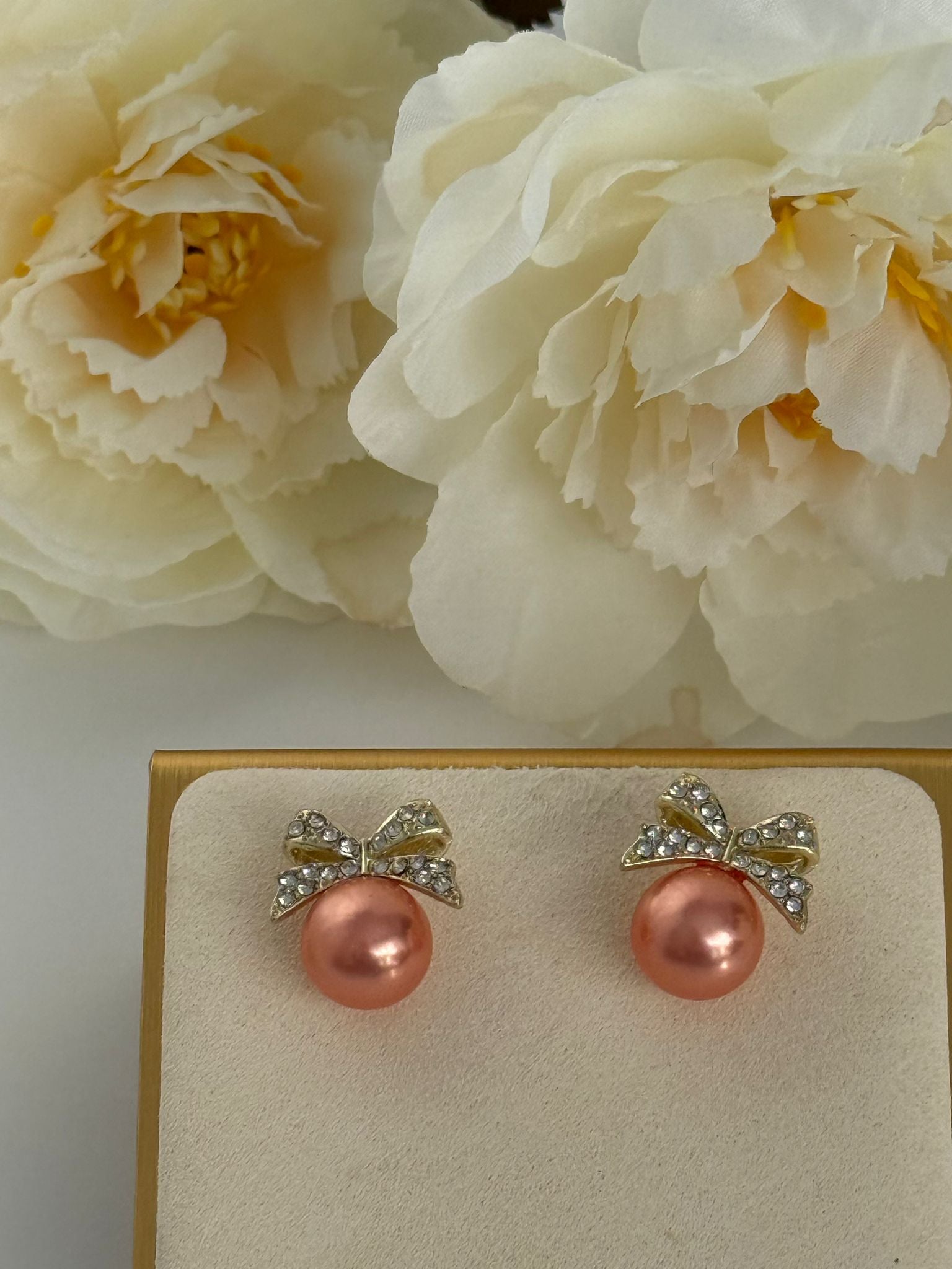 Pink Pearl Bow Stud Earrings – Gold Tone