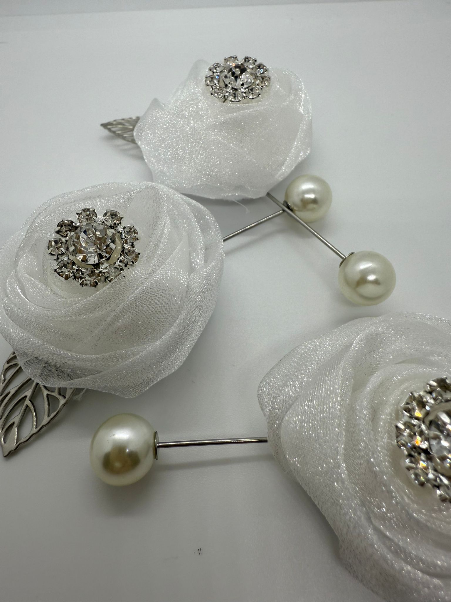 White Crystal Organza Lapel