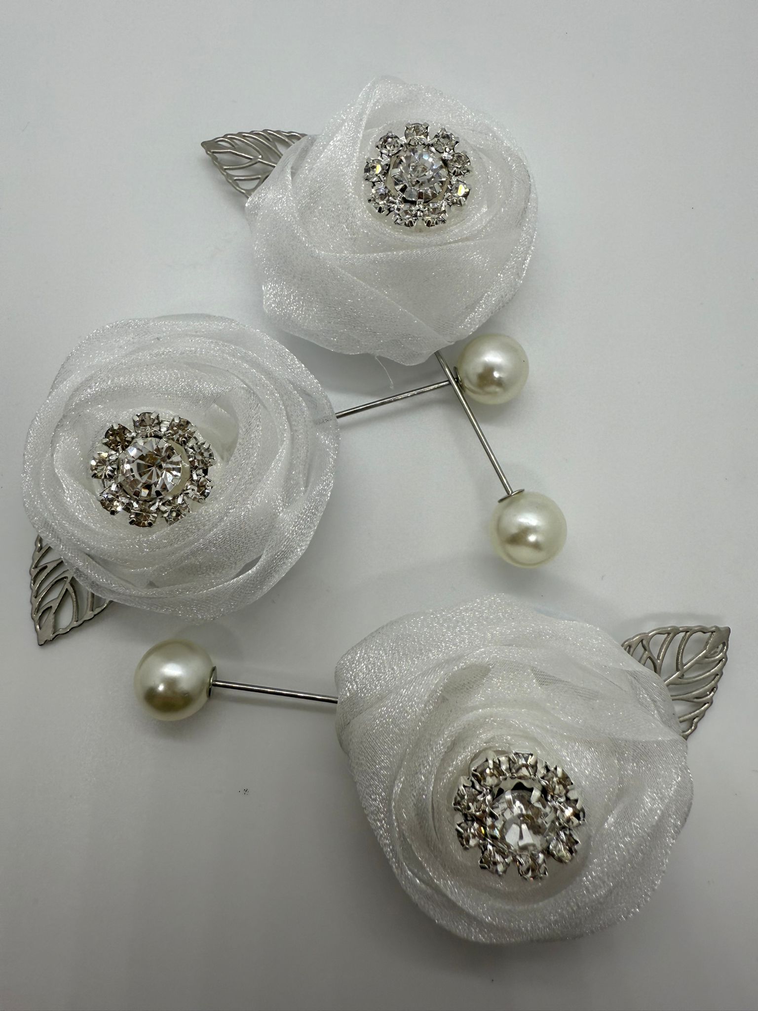 White Crystal Organza Lapel