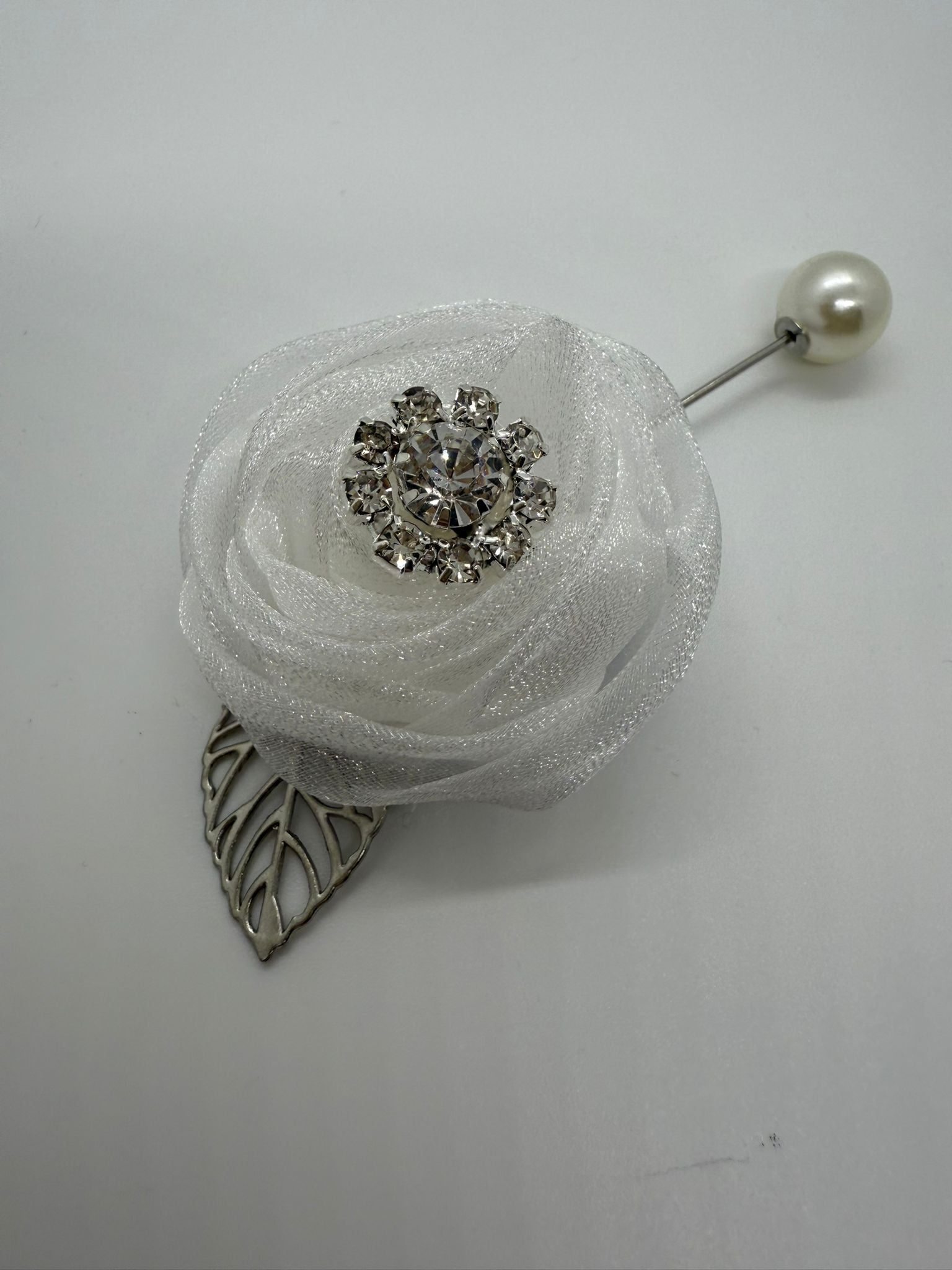 White Crystal Organza Lapel