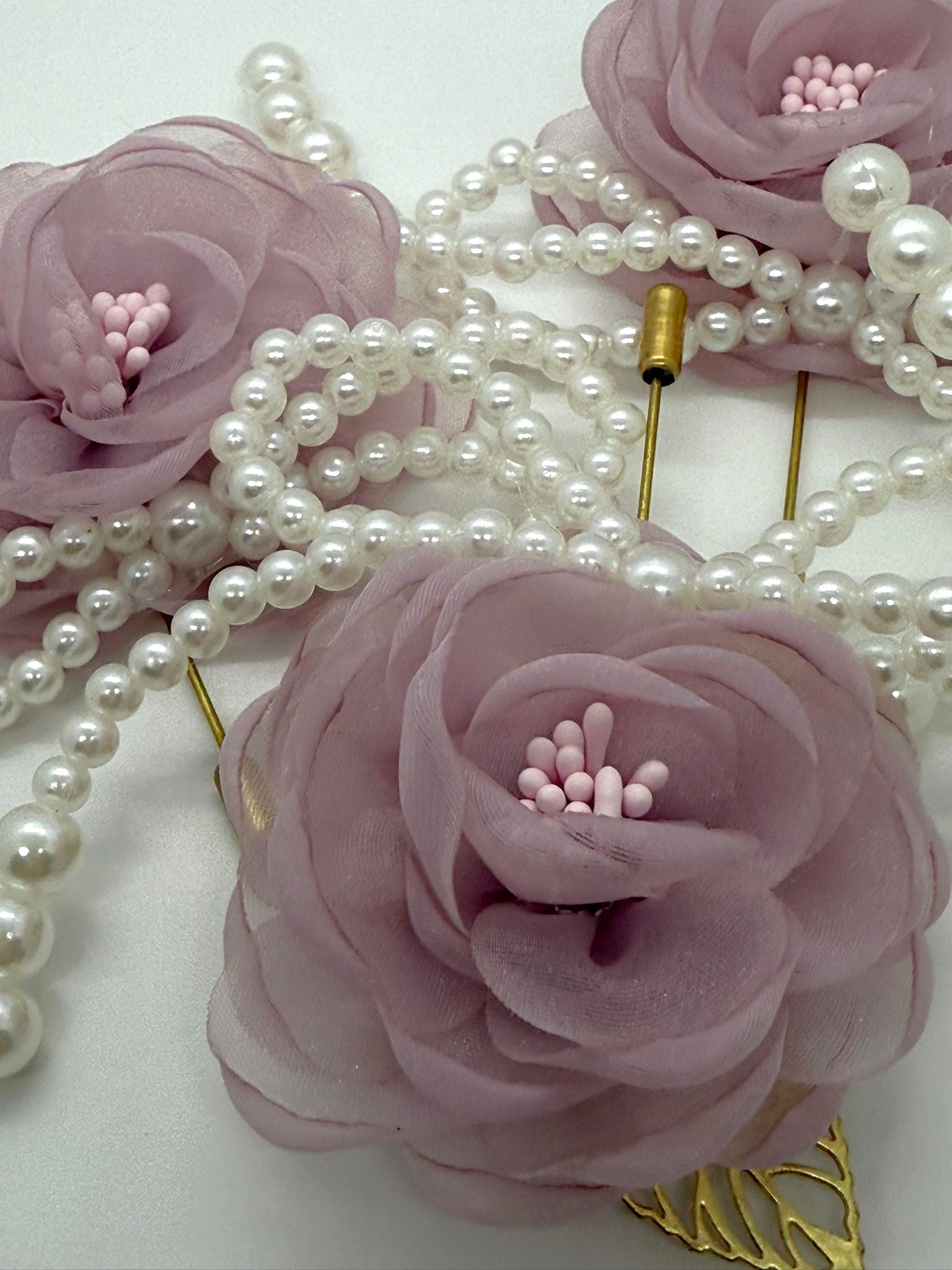 Mauve Chiffon & Pearl Lapel Pin