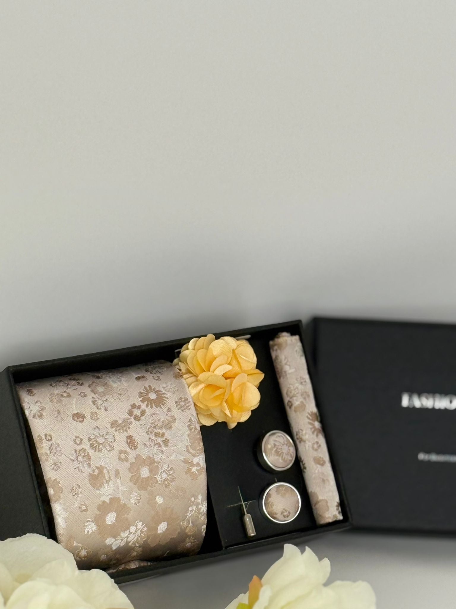 Champagne Floral Luxury Tie Gift Set