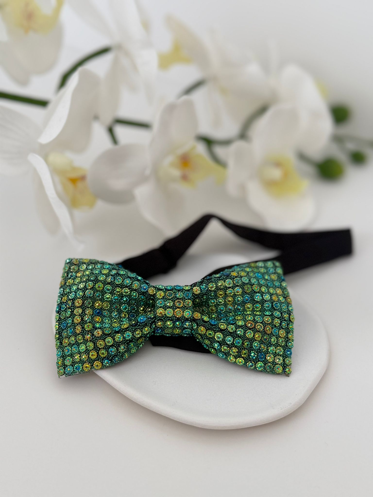 Emerald Rhinestone Luxury Bow Tie