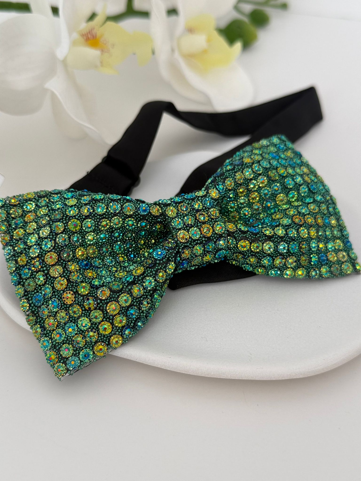Emerald Rhinestone Luxury Bow Tie