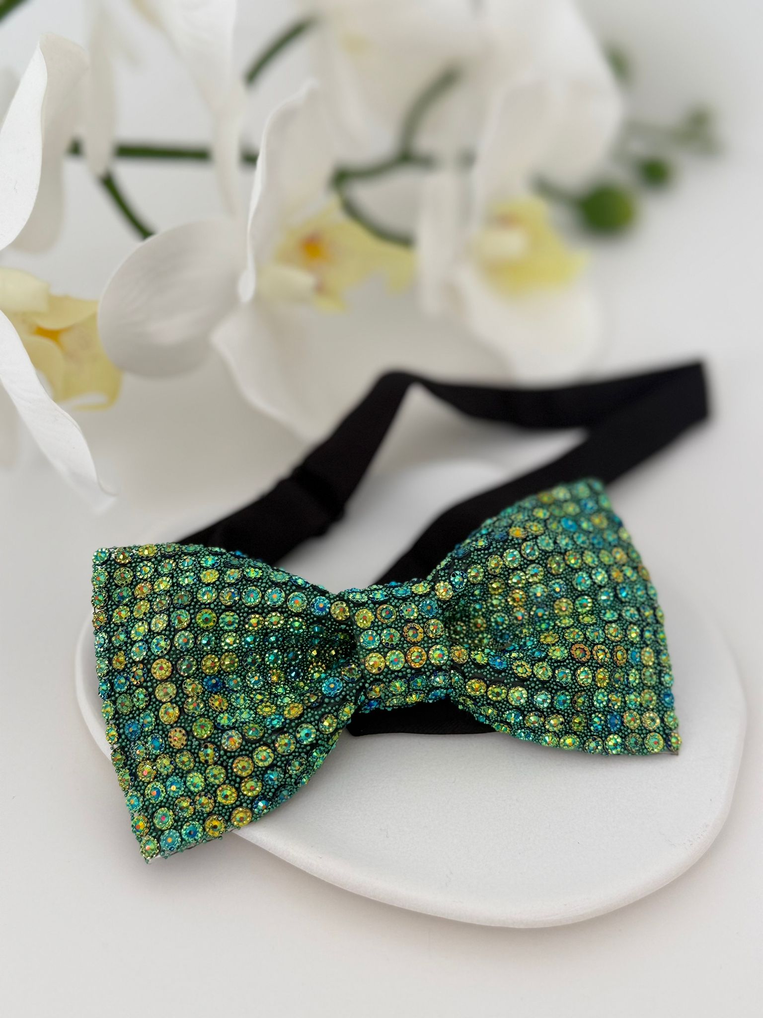 Emerald Rhinestone Luxury Bow Tie