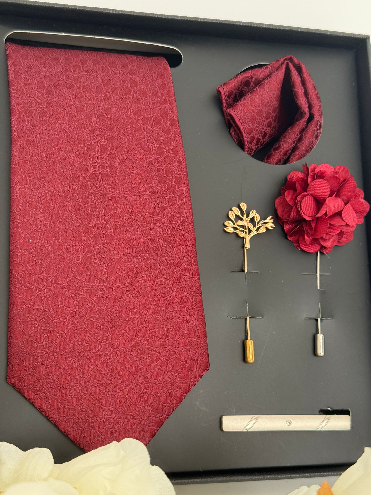 Burgundy Luxury Tie Gift Set – Necktie, Pocket Square, Lapel Pin & Tie Clip