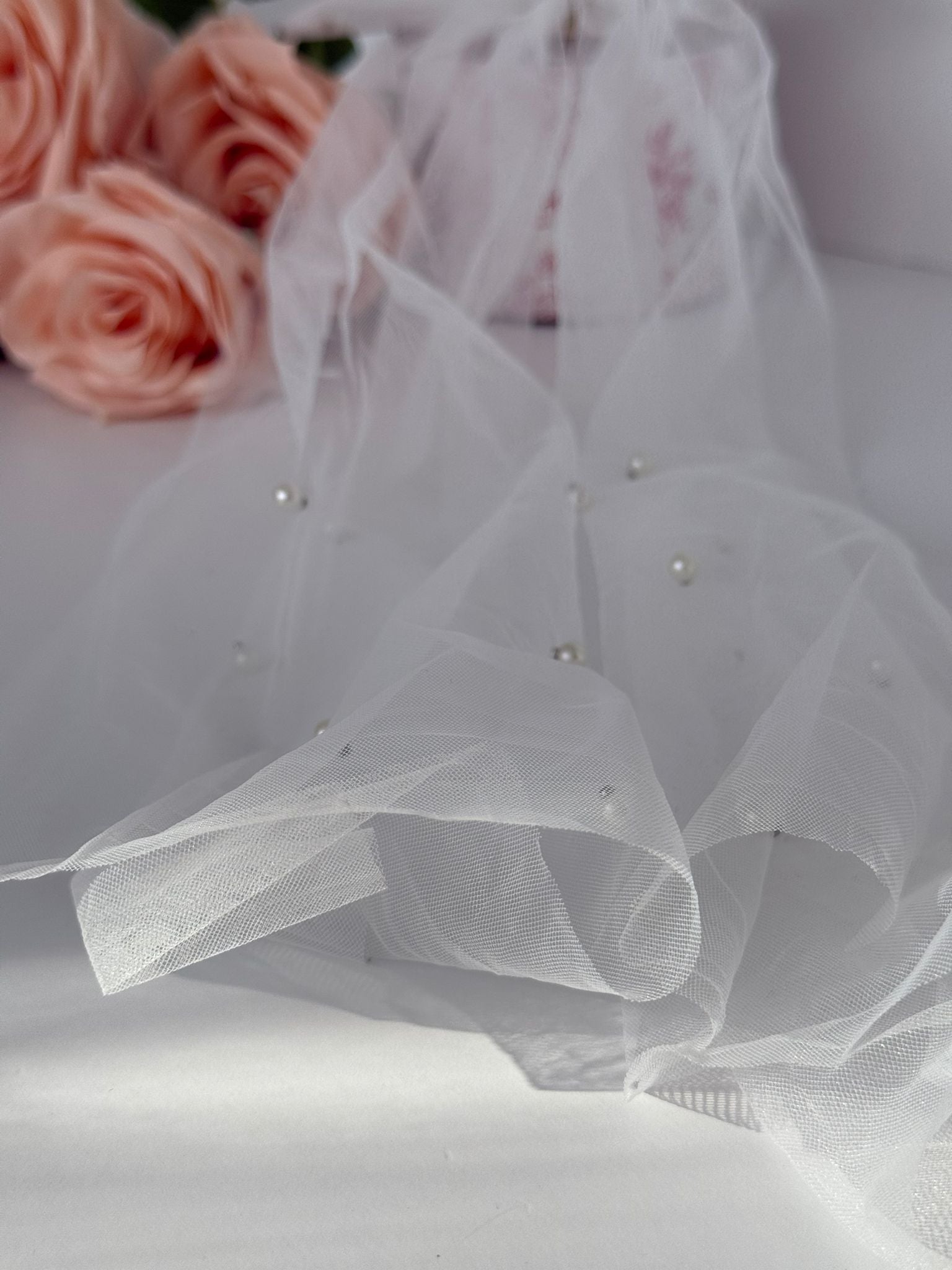 Pearl Bow Bridal Veil – Romantic & Elegant Statement Piece