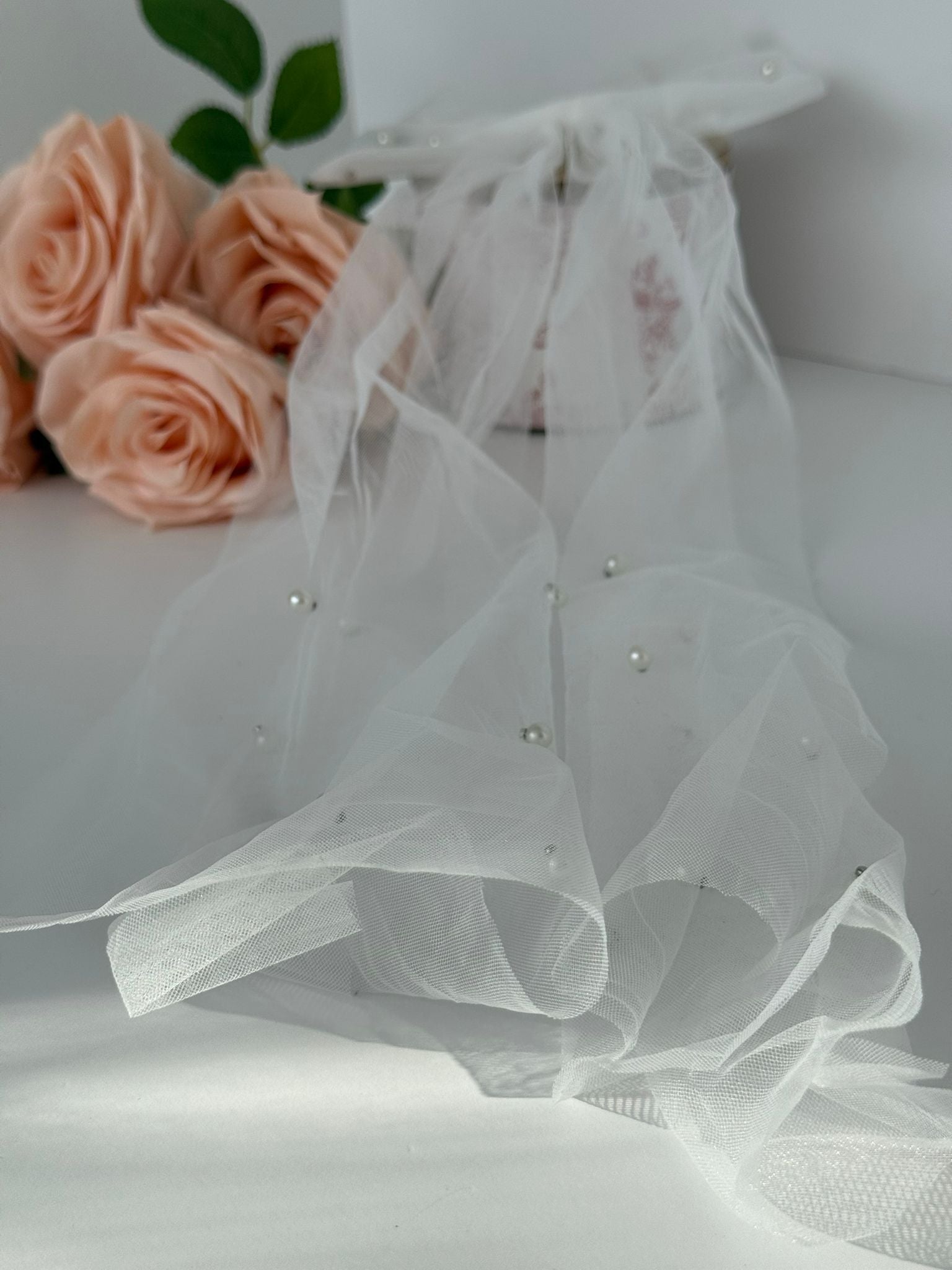 Pearl Bow Bridal Veil – Romantic & Elegant Statement Piece