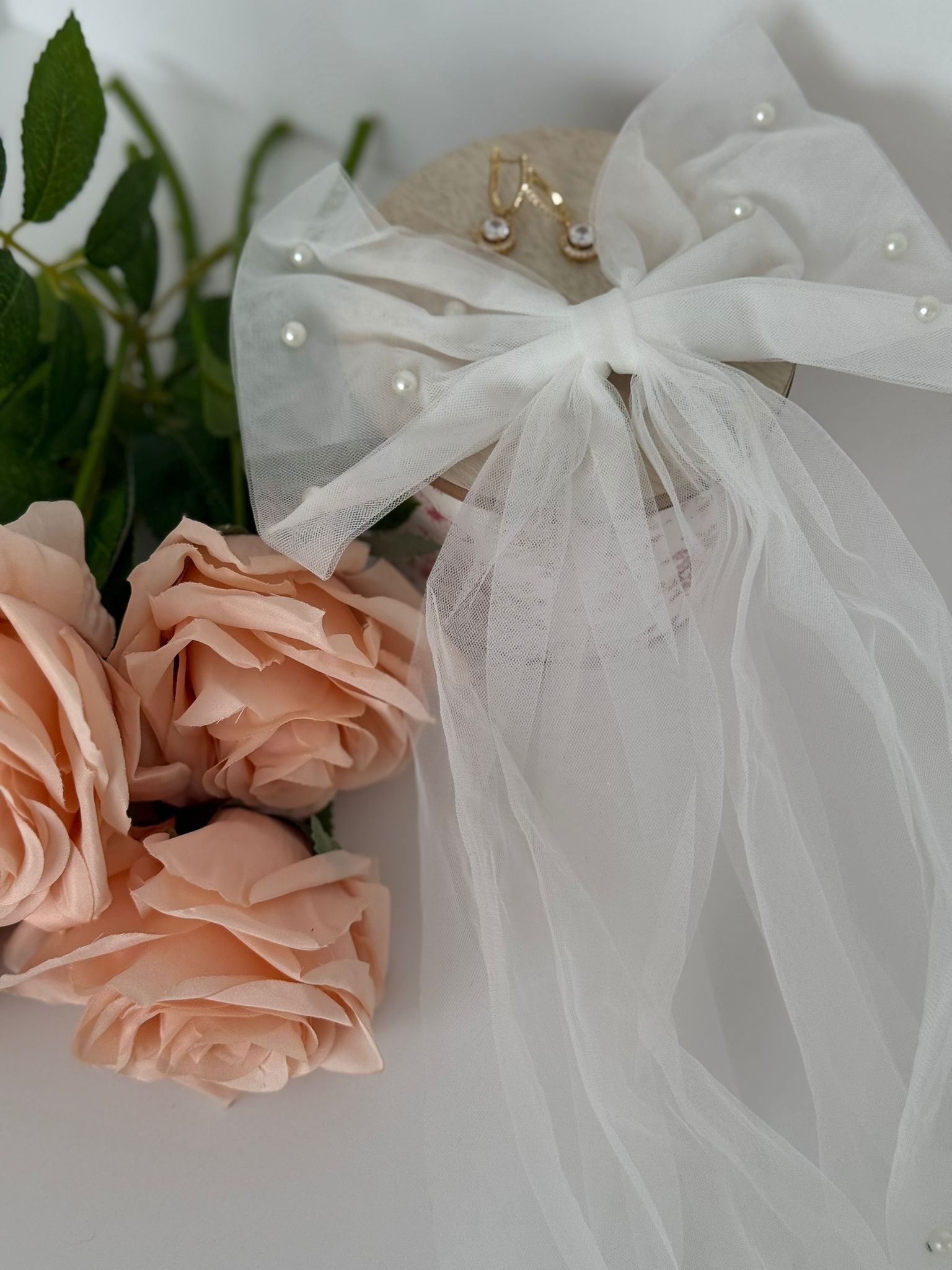Pearl Bow Bridal Veil – Romantic & Elegant Statement Piece