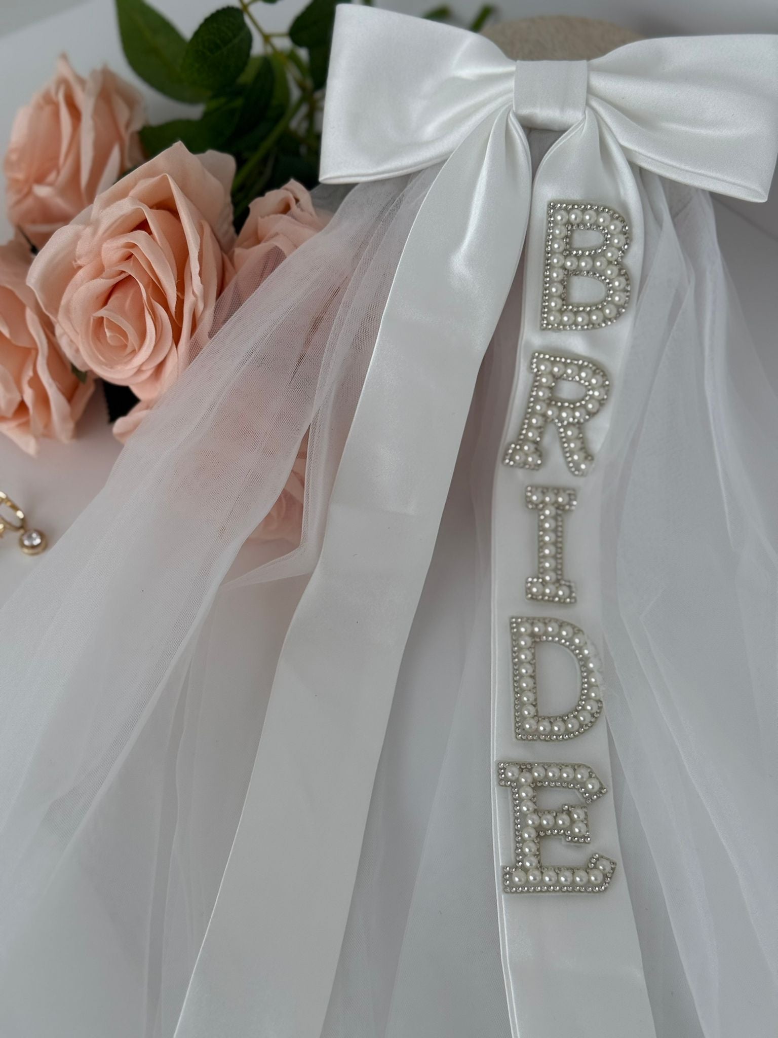 Bride Rhinestone Bow Veil