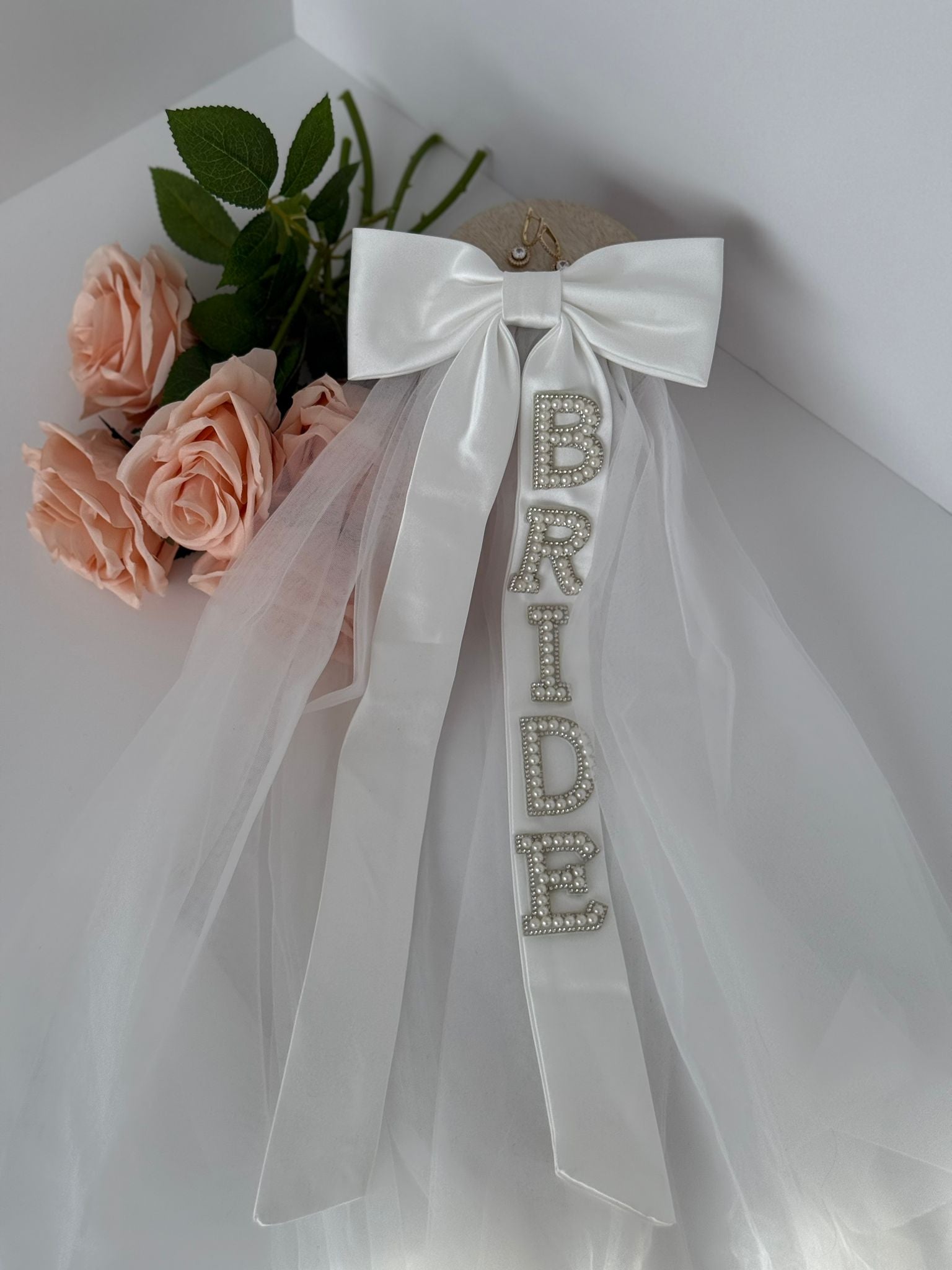 Bride Rhinestone Bow Veil