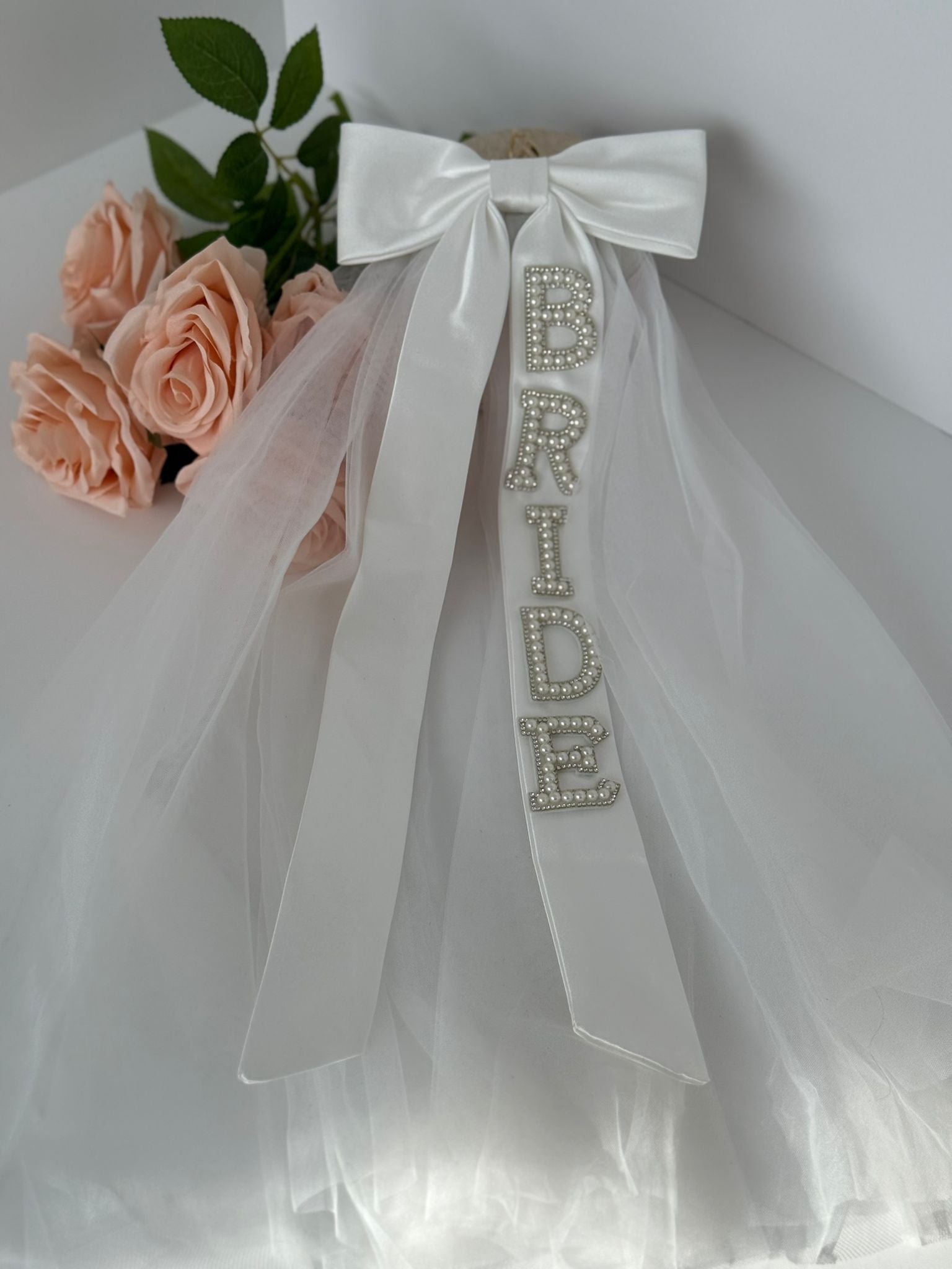 Bride Rhinestone Bow Veil