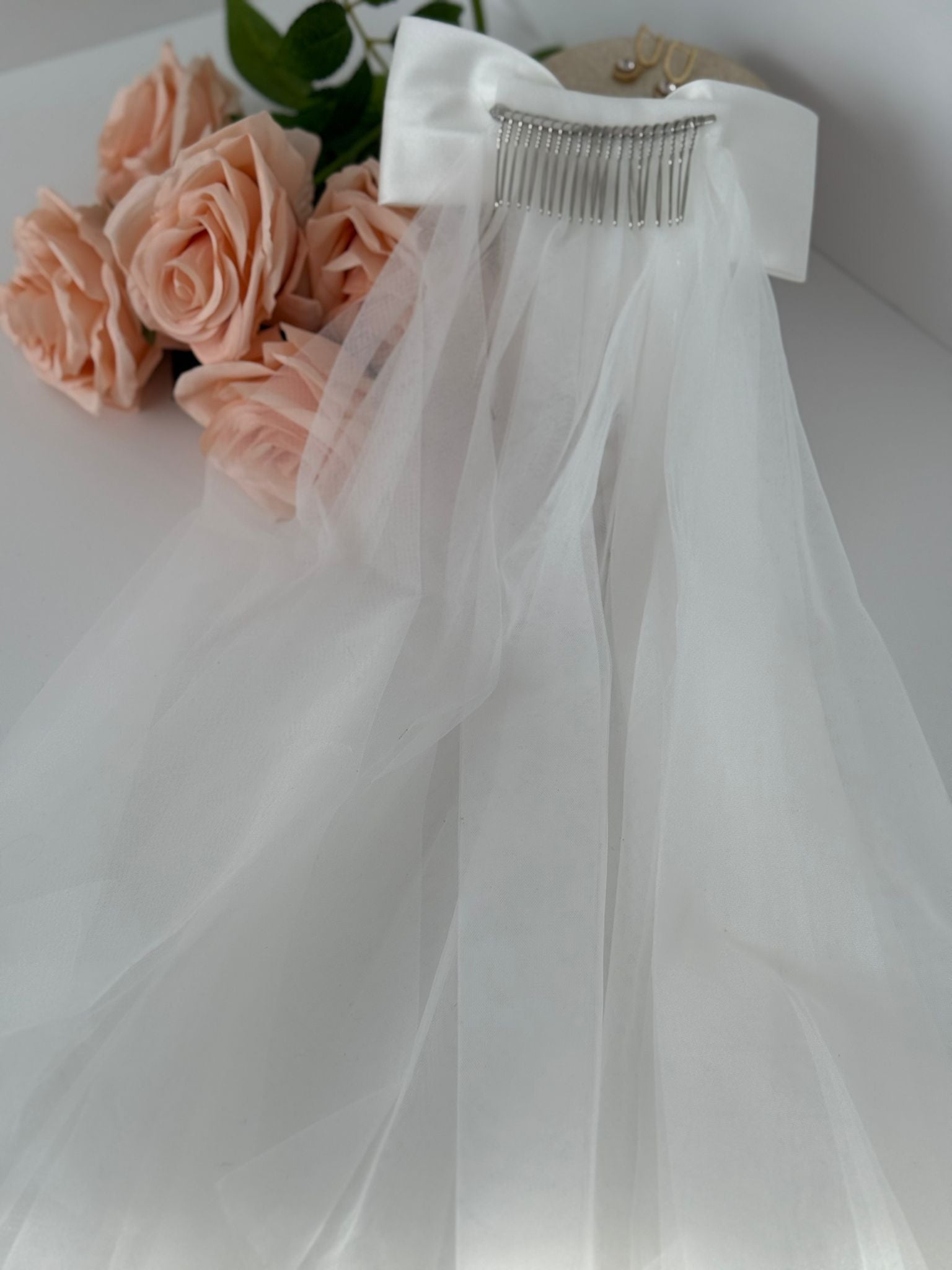 Bride Rhinestone Bow Veil