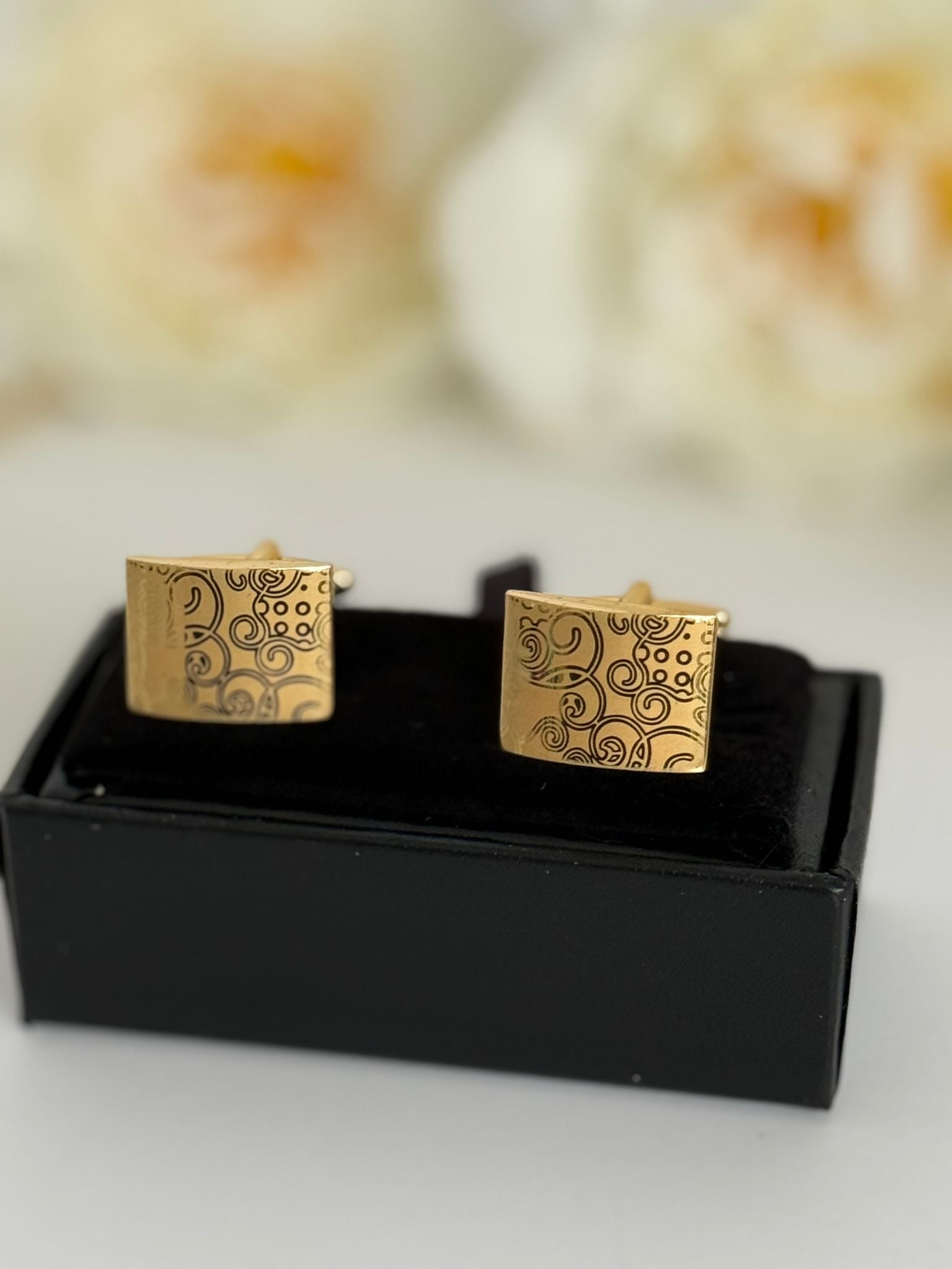Geometric Pattern Golden Cufflinks