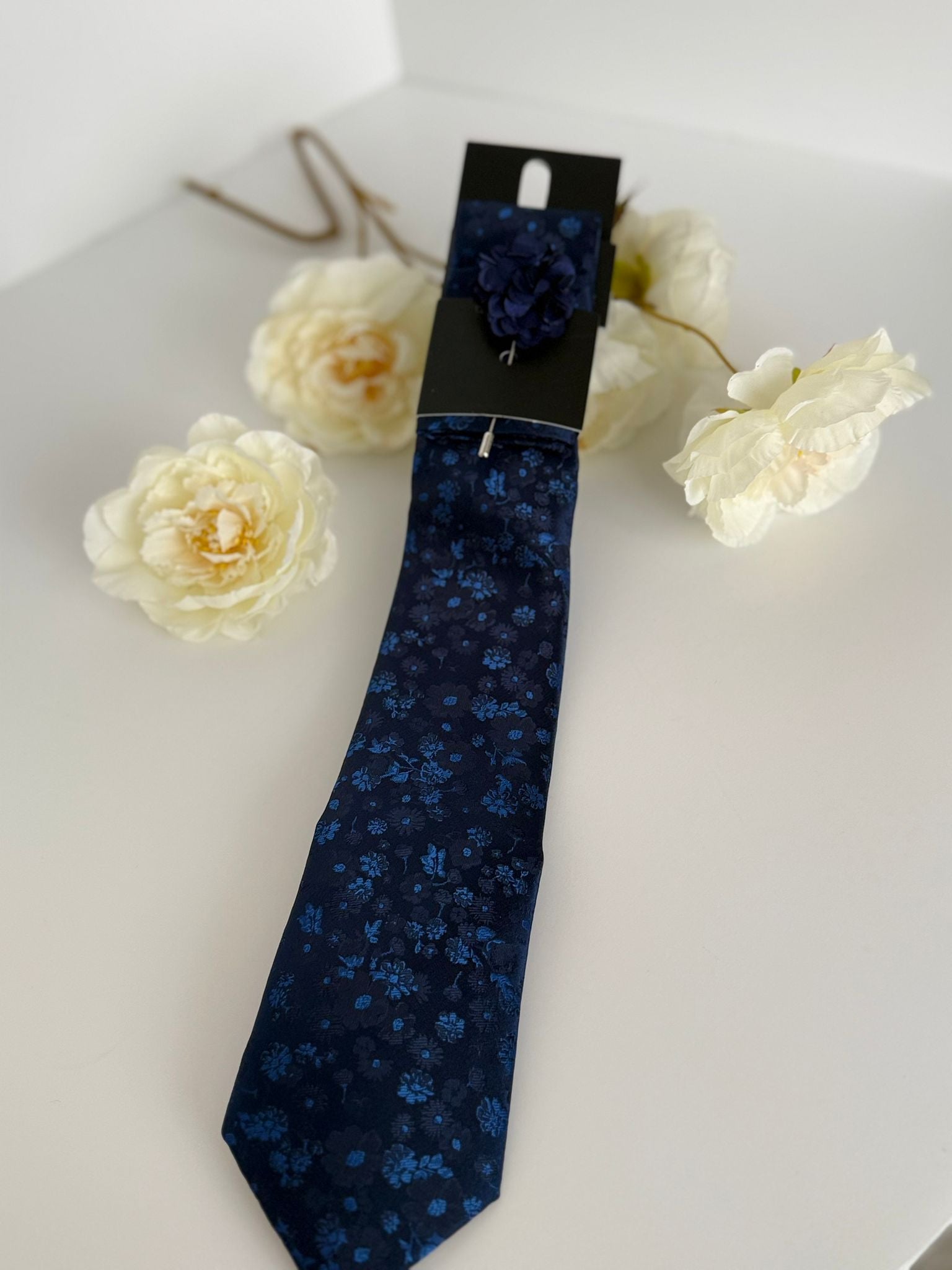 Men’s Navy Blue Floral Tie Set with Pocket Square, Lapel Flower & Tie Pin – Luxury Patterned Formal Accessories