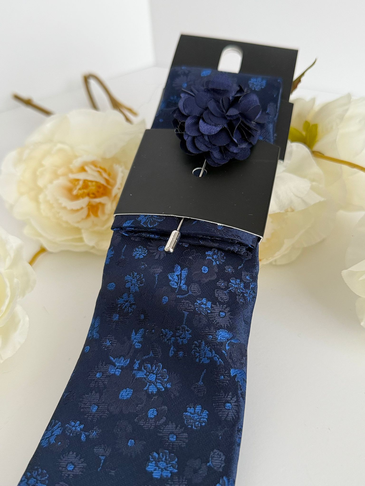 Men’s Navy Blue Floral Tie Set with Pocket Square, Lapel Flower & Tie Pin – Luxury Patterned Formal Accessories