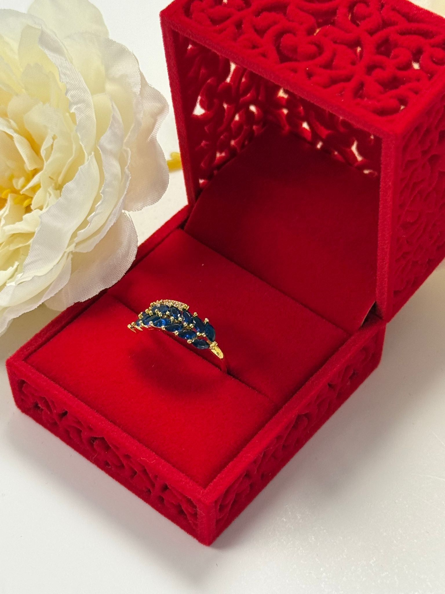 18K Gold Plated Blue Crystal Leaf Ring for Women