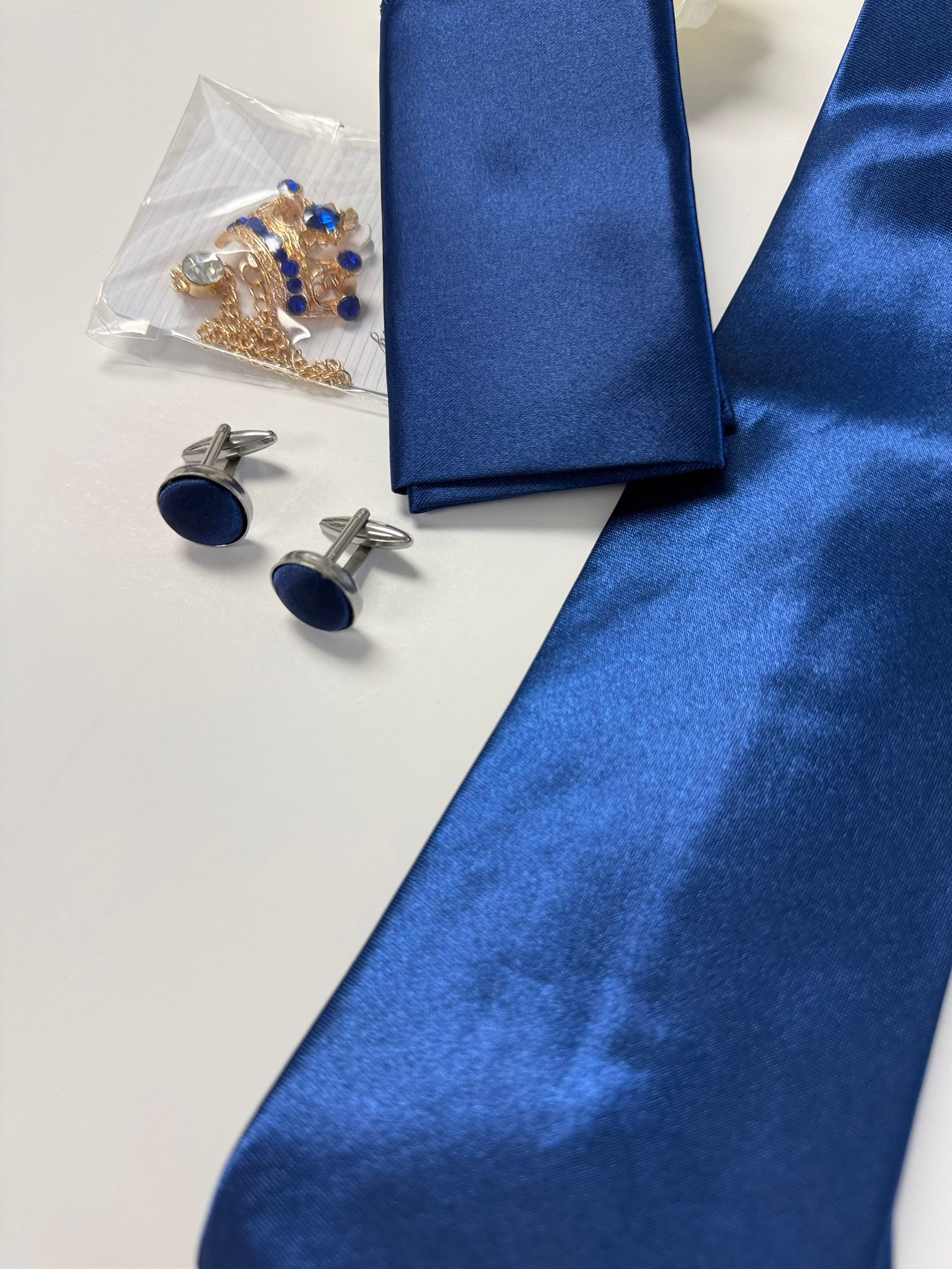 Men’s Royal Blue Satin-Look Tie Set with Pocket Square, Cufflinks & Crown Brooch