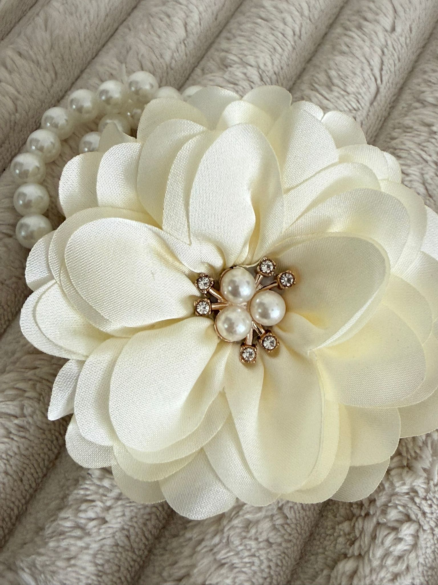 Ivory Flower Wrist Corsage with Pearl Band