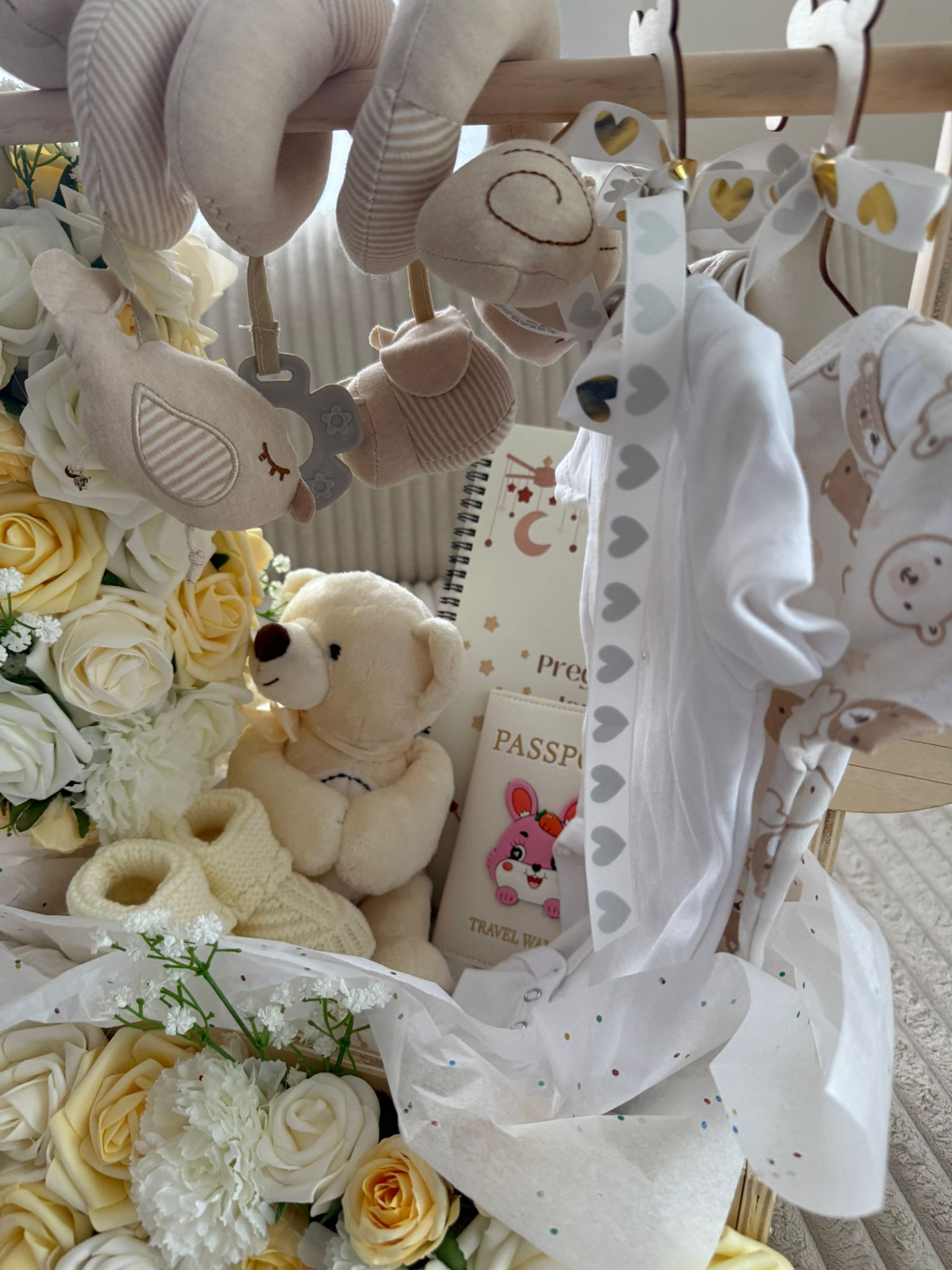Luxury Neutral Baby Gift Basket