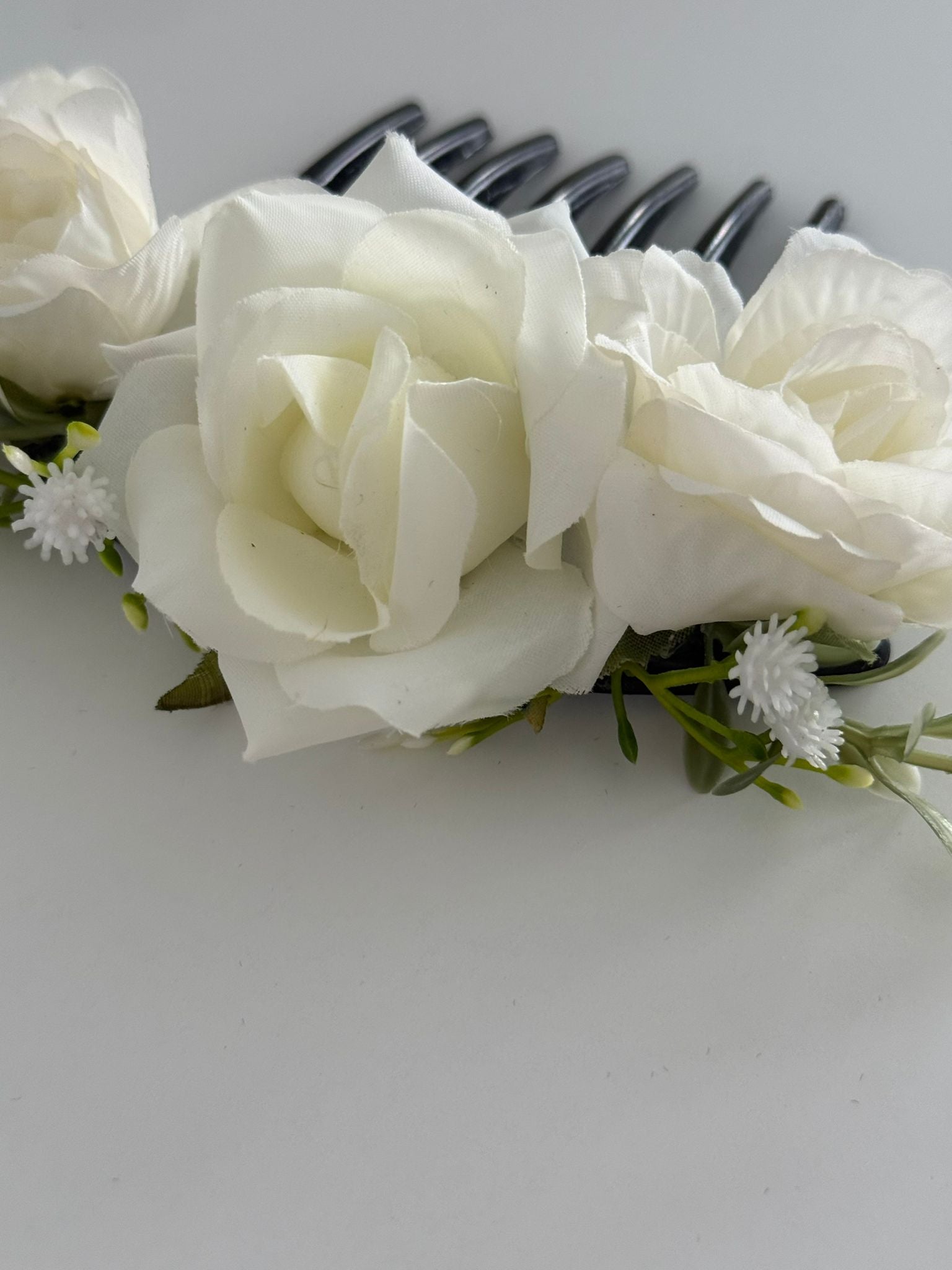Elegant White Rose Floral Hair Comb