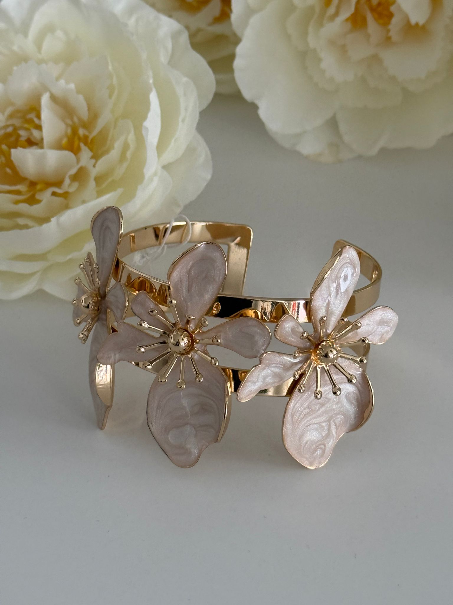 Elegant Gold-Tone White Floral Cuff Bracelet