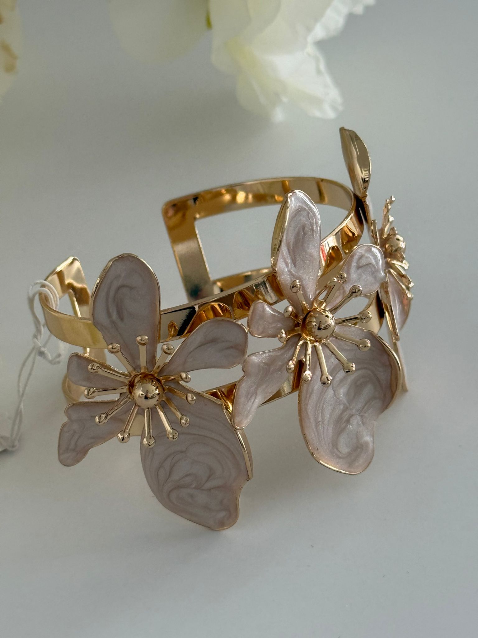 Elegant Gold-Tone White Floral Cuff Bracelet