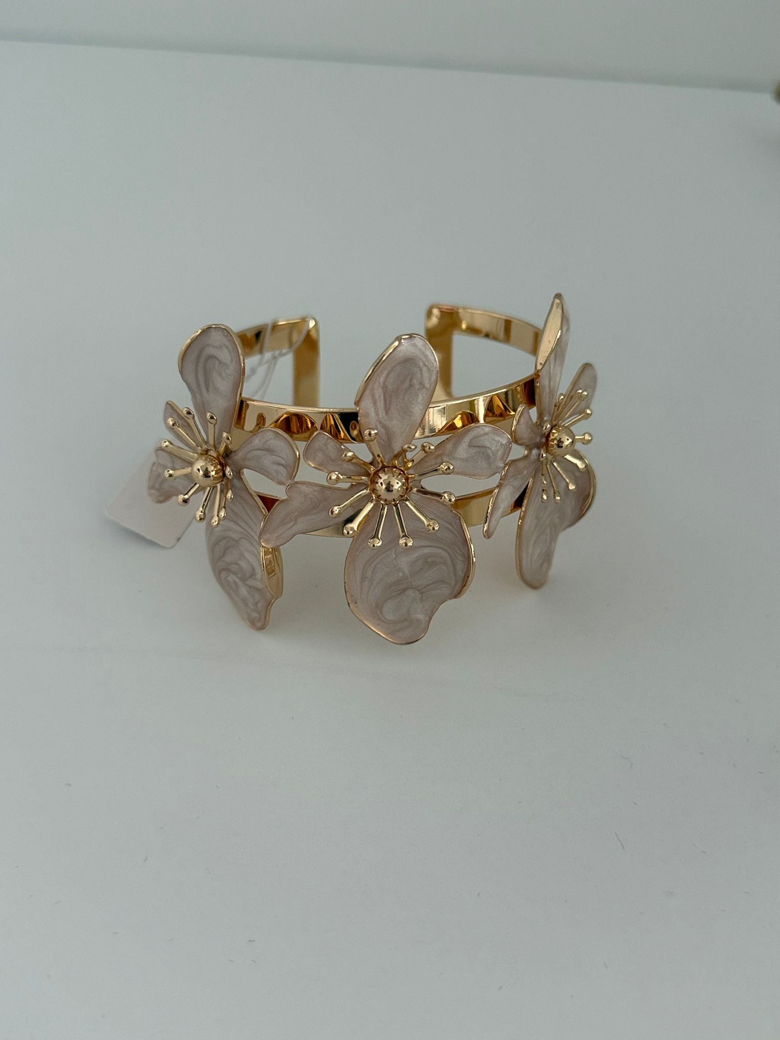 Elegant Gold-Tone White Floral Cuff Bracelet