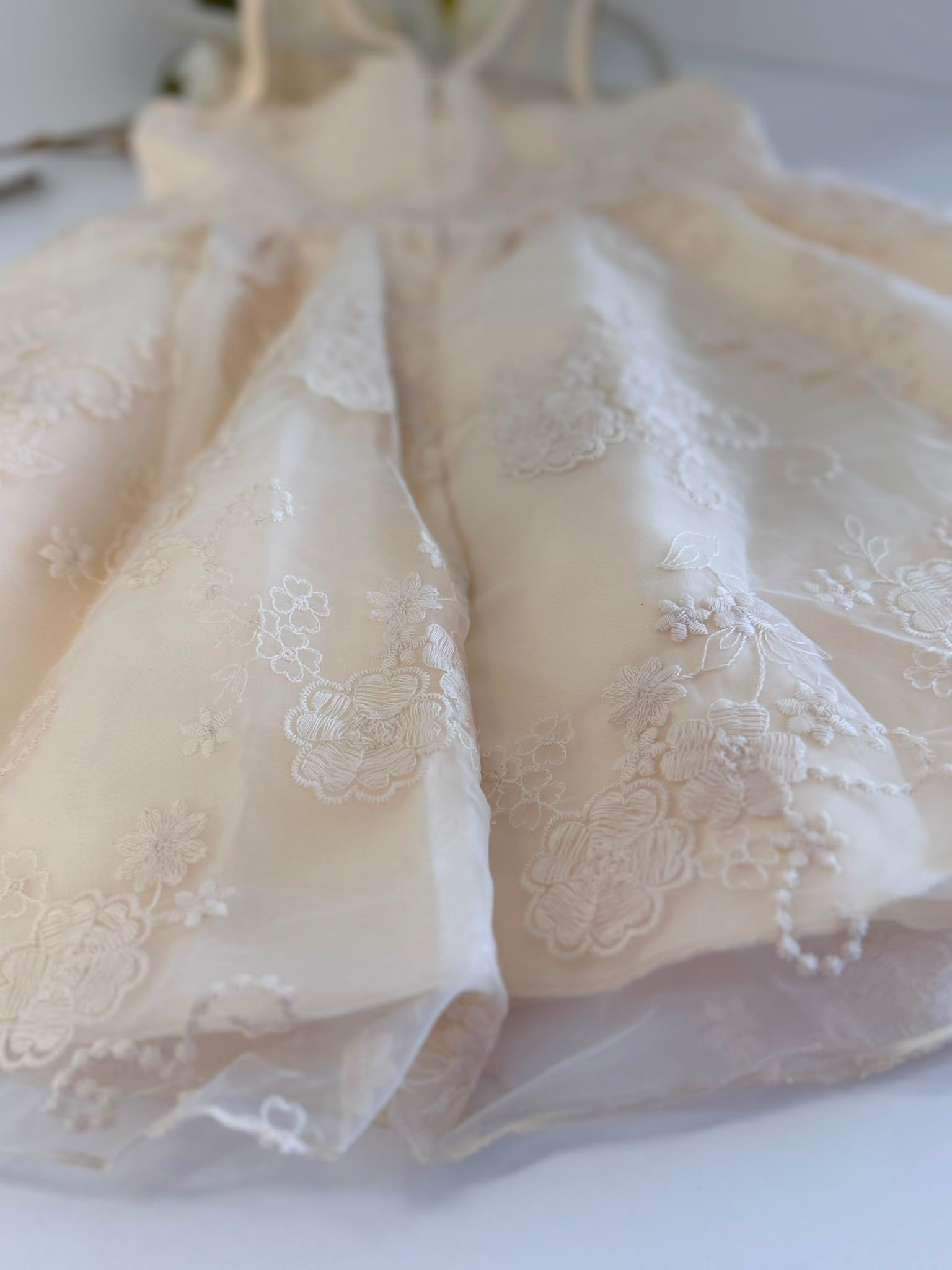Elegant Ivory Flower Girl Dress for 4-Year-Old Girls