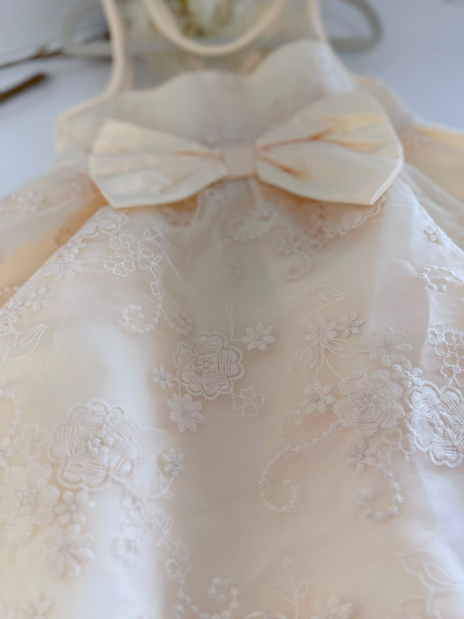 Elegant Ivory Flower Girl Dress for 4-Year-Old Girls