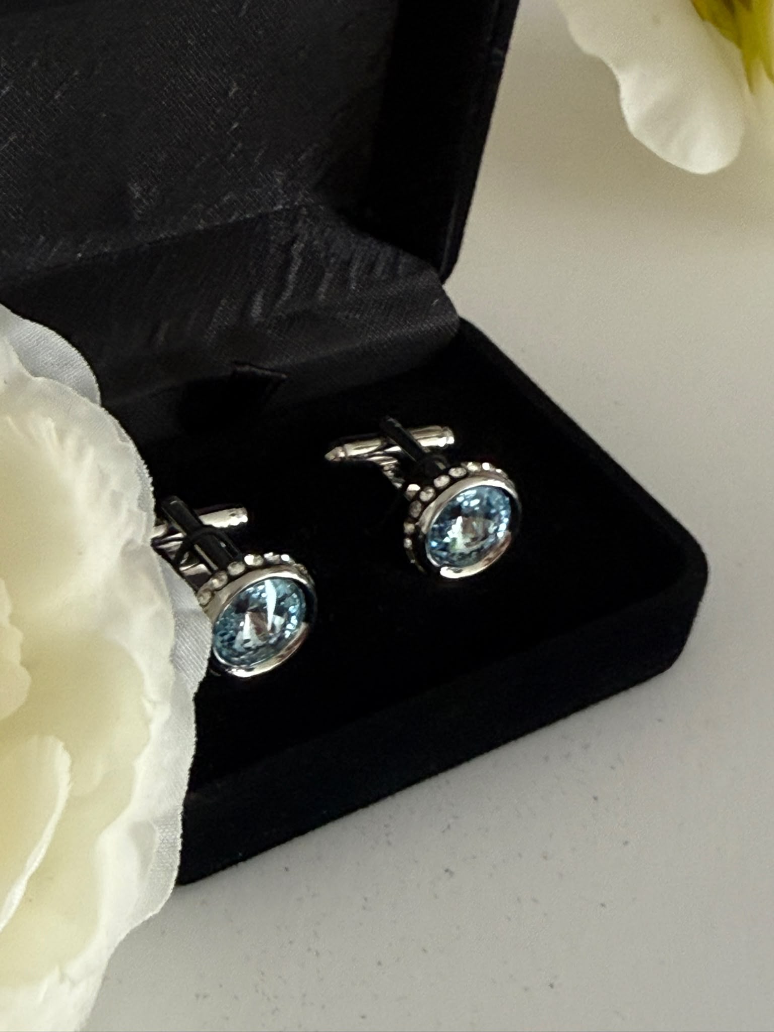 Luxury Silver Blue Crystal Cufflinks for Men