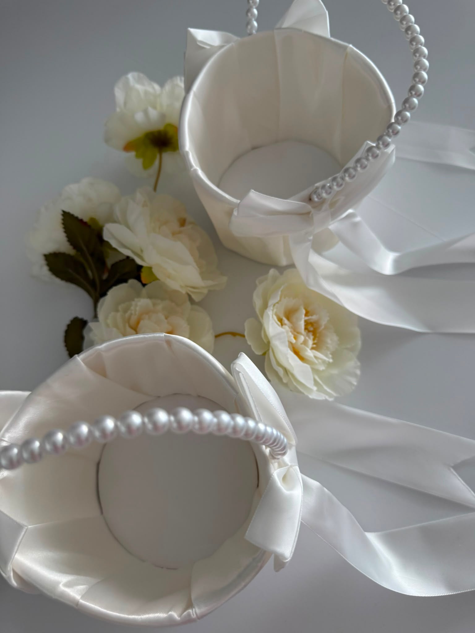 2PCS White Satin Flower Girl Basket Set with Pearl Handle & Elegant Bow