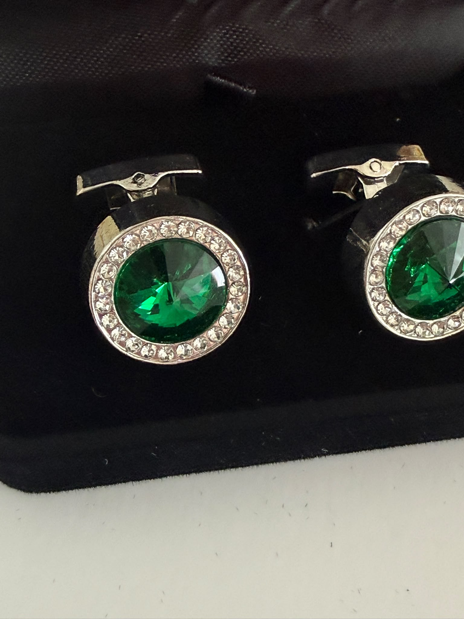 Luxury Silver Emerald Green Crystal Cufflinks