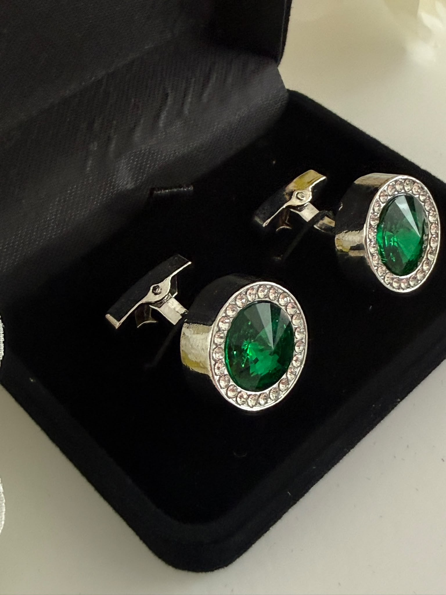 Luxury Silver Emerald Green Crystal Cufflinks